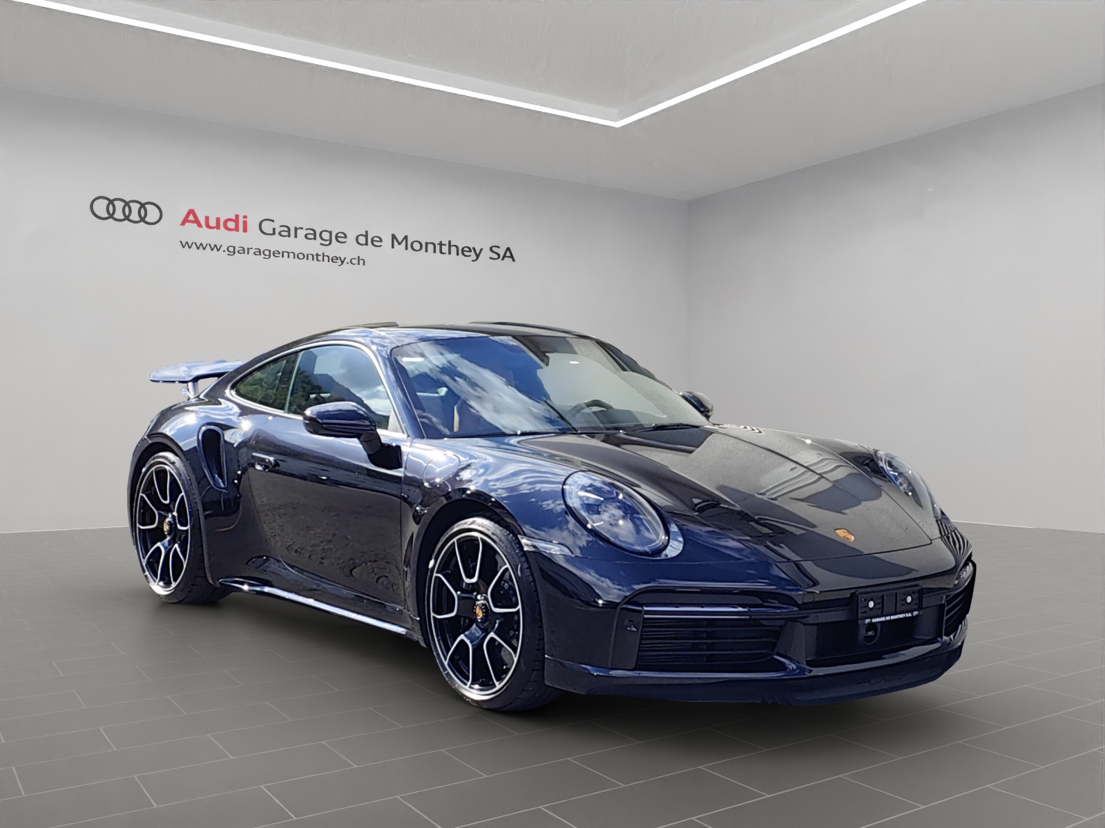 PORSCHE 911 Turbo S PDK-image-4