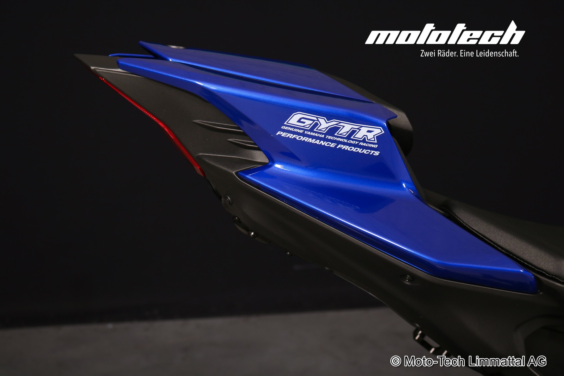 YAMAHA YZF-R9 AKRAPOVIC-image-10