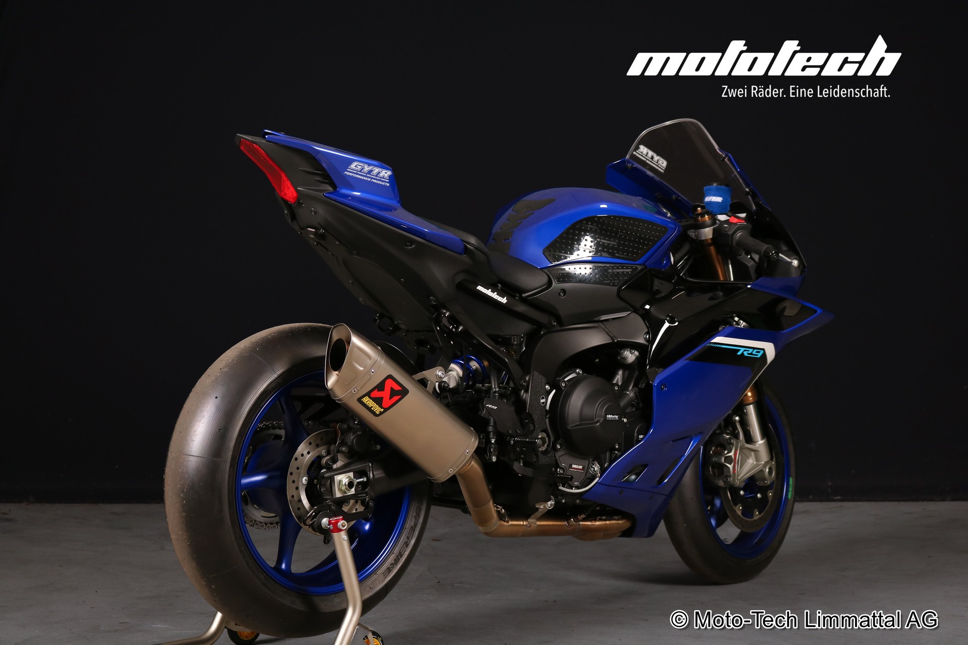 YAMAHA YZF-R9 AKRAPOVIC-image-2