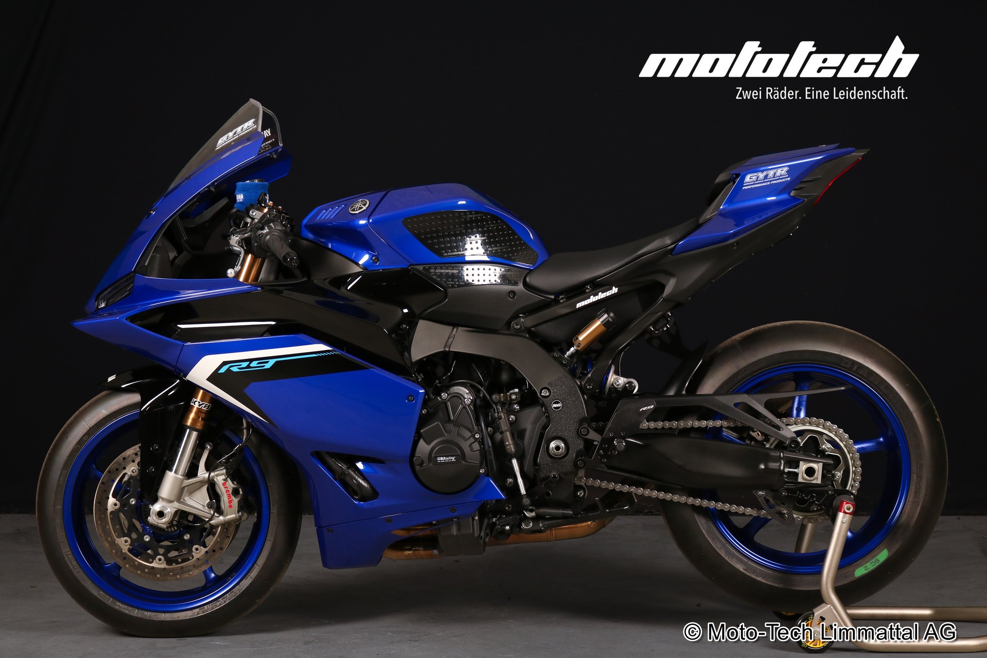 YAMAHA YZF-R9 AKRAPOVIC-image-3