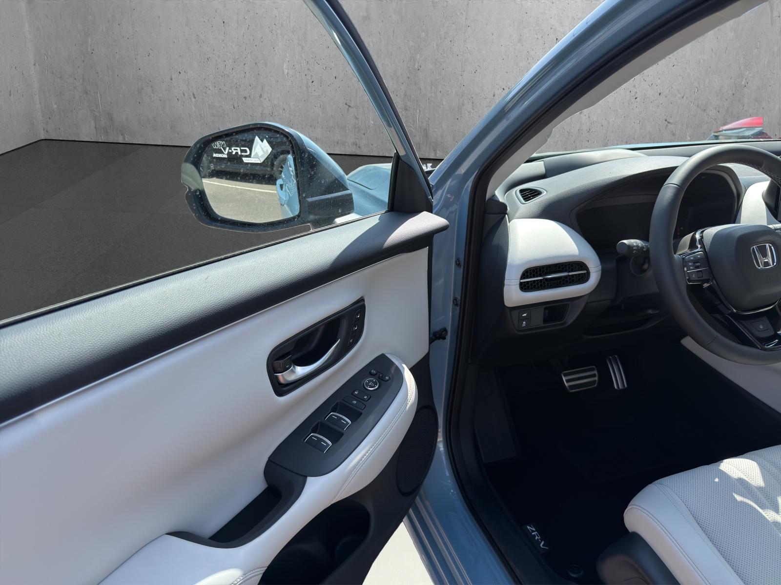 HONDA ZR-V 2.0 i-MMD Advance-image-21