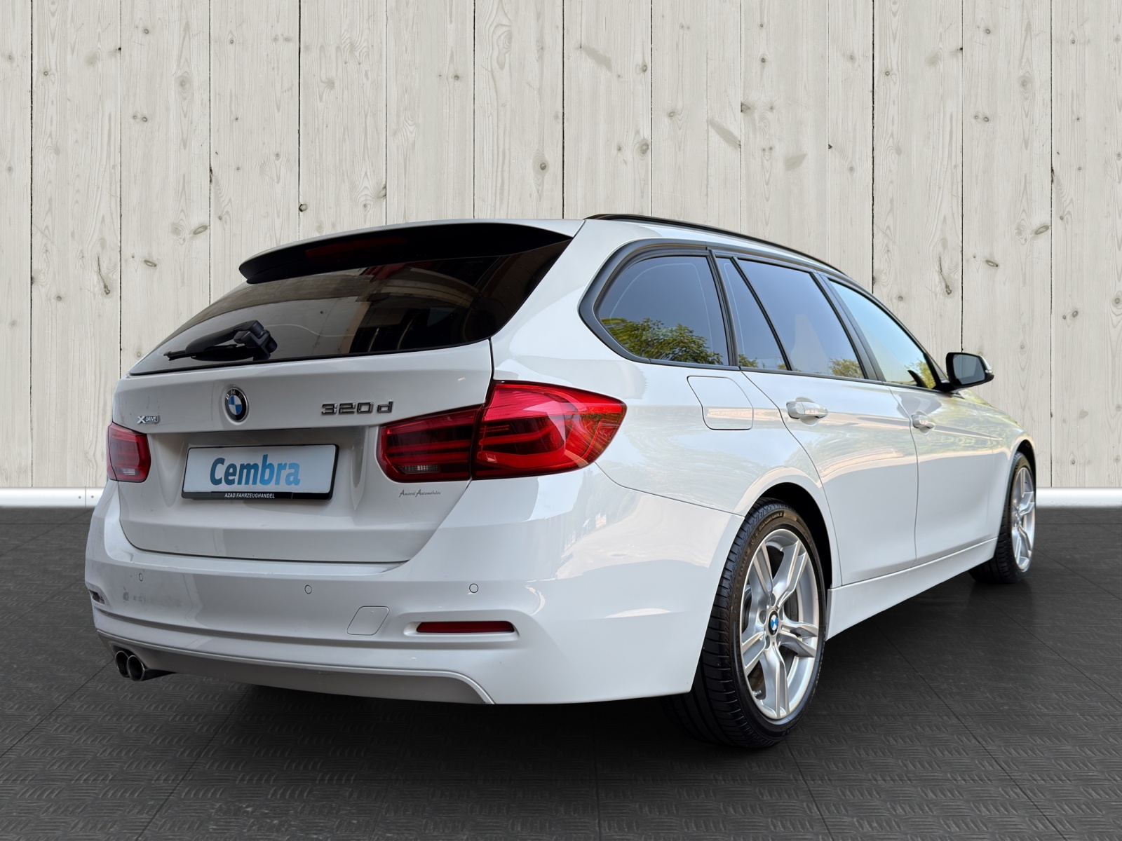 BMW 320d xDrive Touring Swiss Advantage Sport Stept-image-6