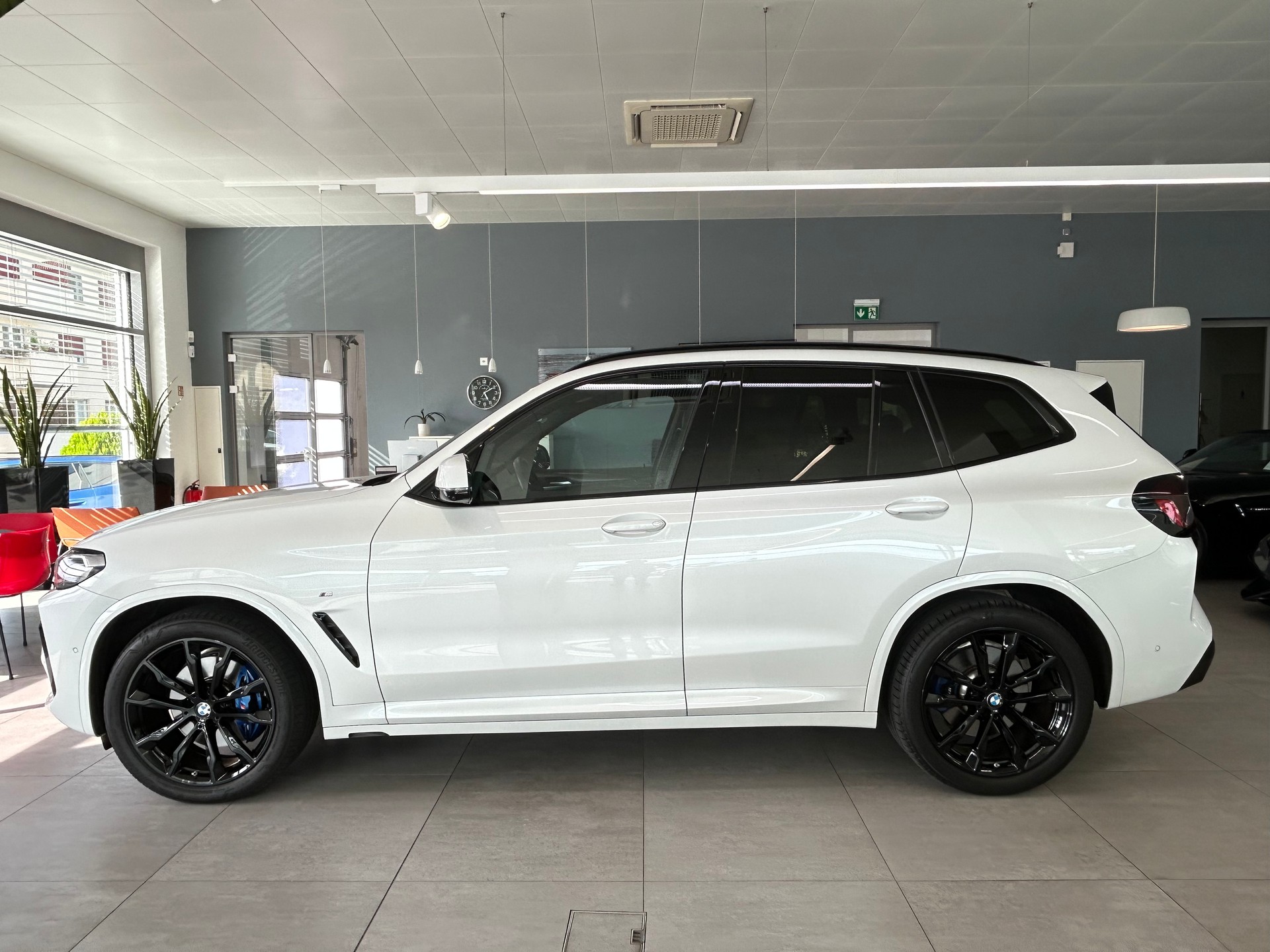 BMW X3 xDrive 48V 30d M Sport-showroom-element-3