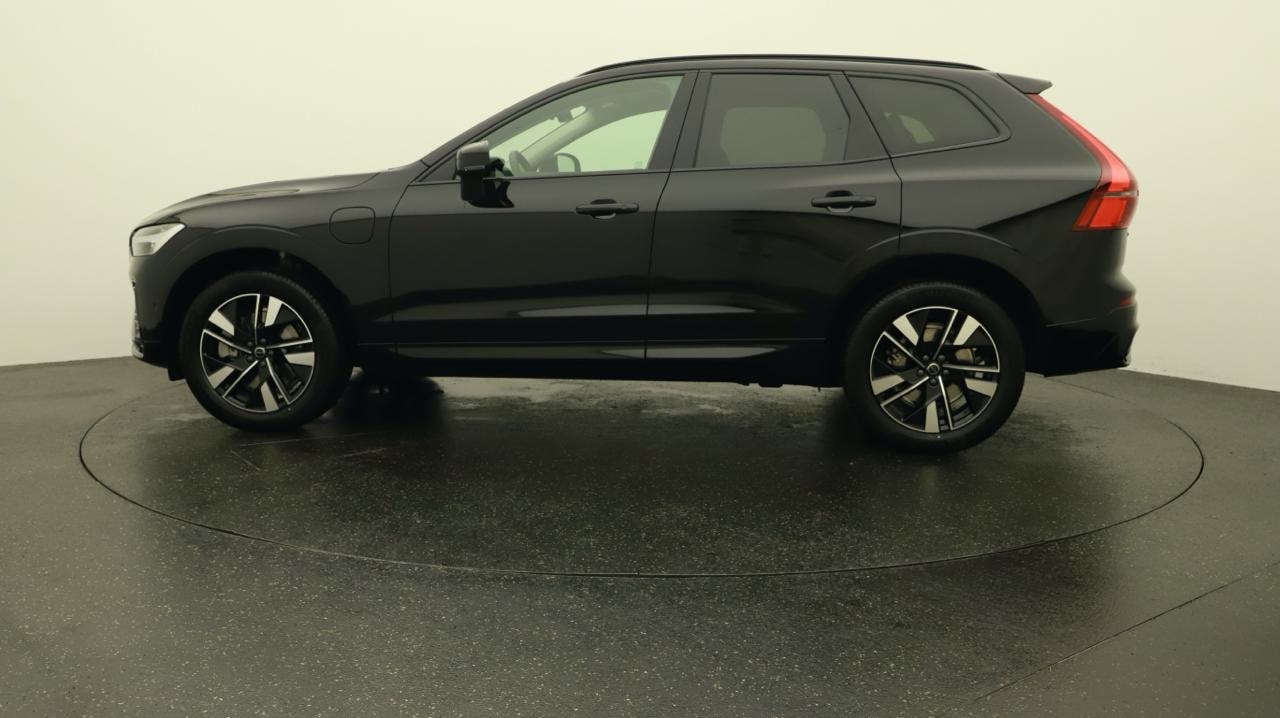 VOLVO XC60 T6 eAWD PluginHybrid Plus Dark Geartronic-showroom-element-1
