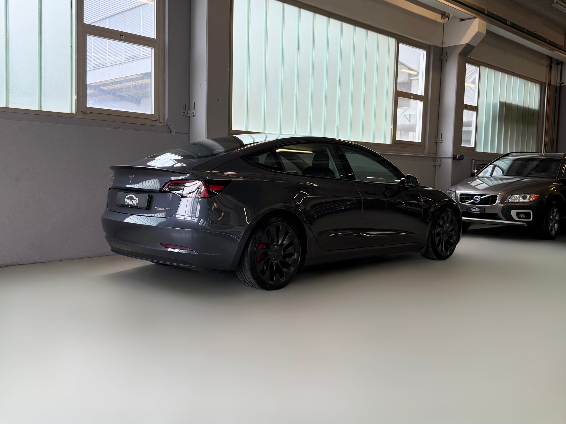 TESLA Model 3 Performance Dual Motor AWD-image-5
