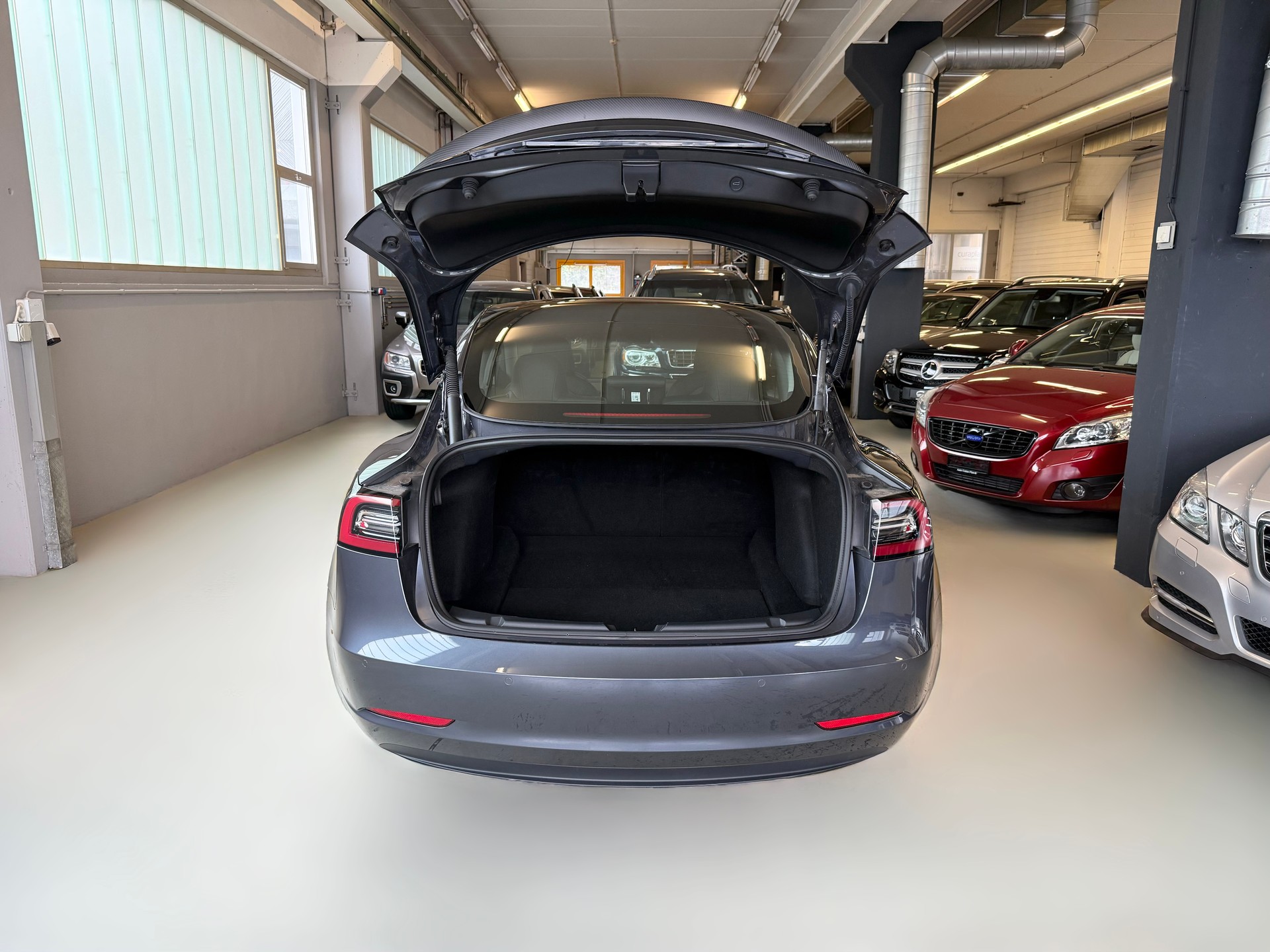 TESLA Model 3 Performance Dual Motor AWD-image-8