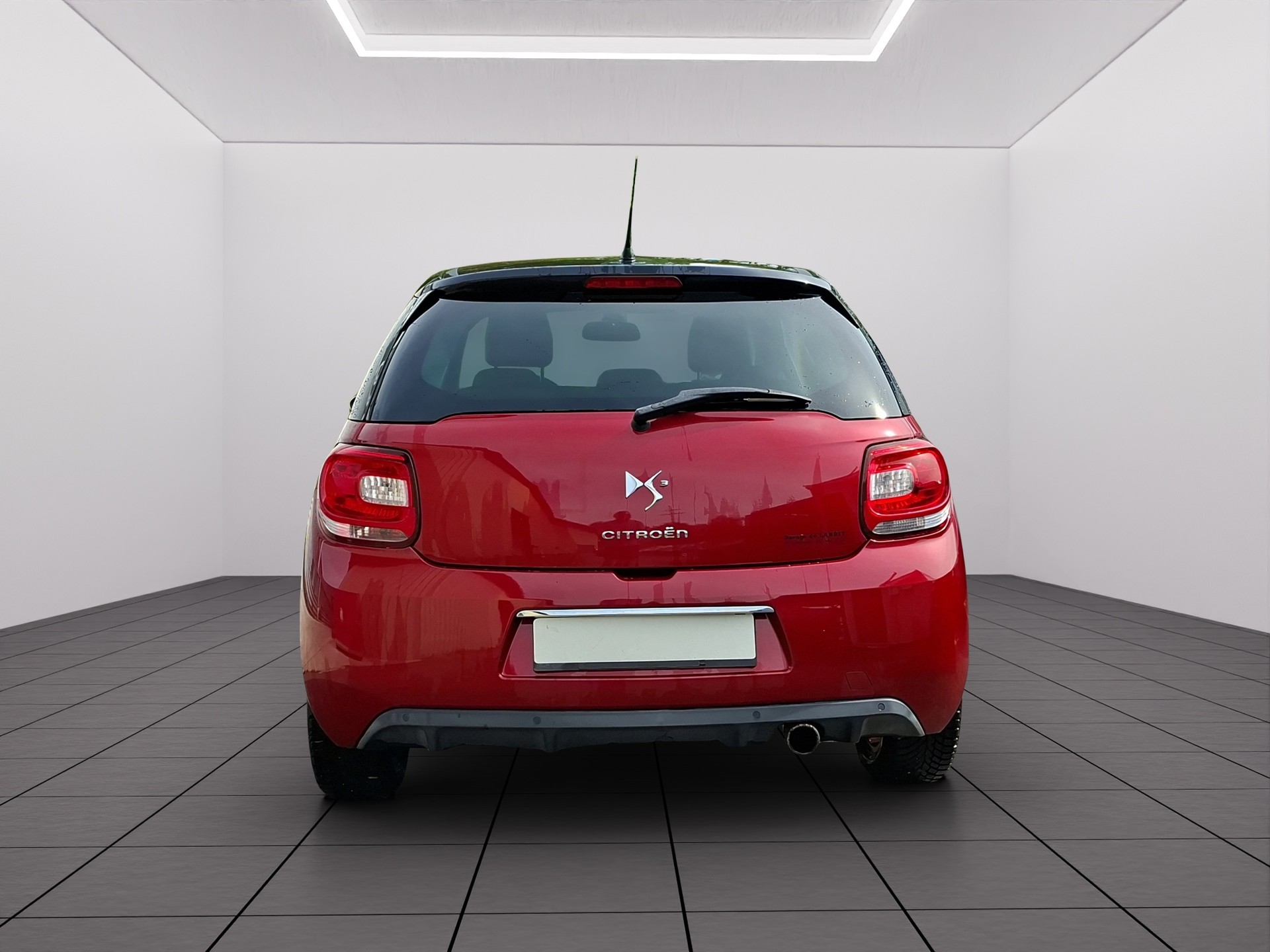 DS AUTOMOBILES DS3 1.6 VTi Ultra Prestige-showroom-element-3