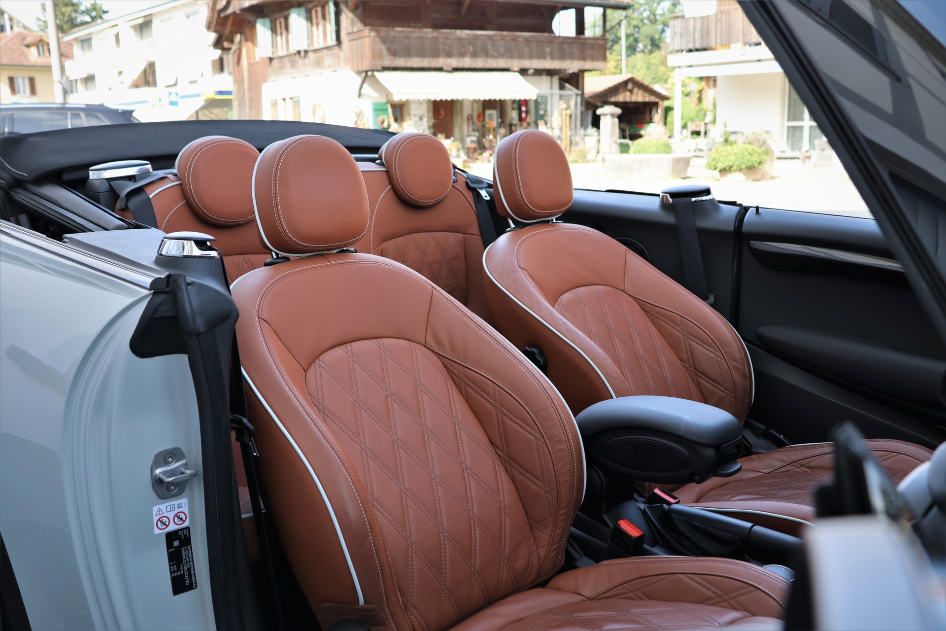 MINI Cooper S Cabriolet DKG (CH)-image-24