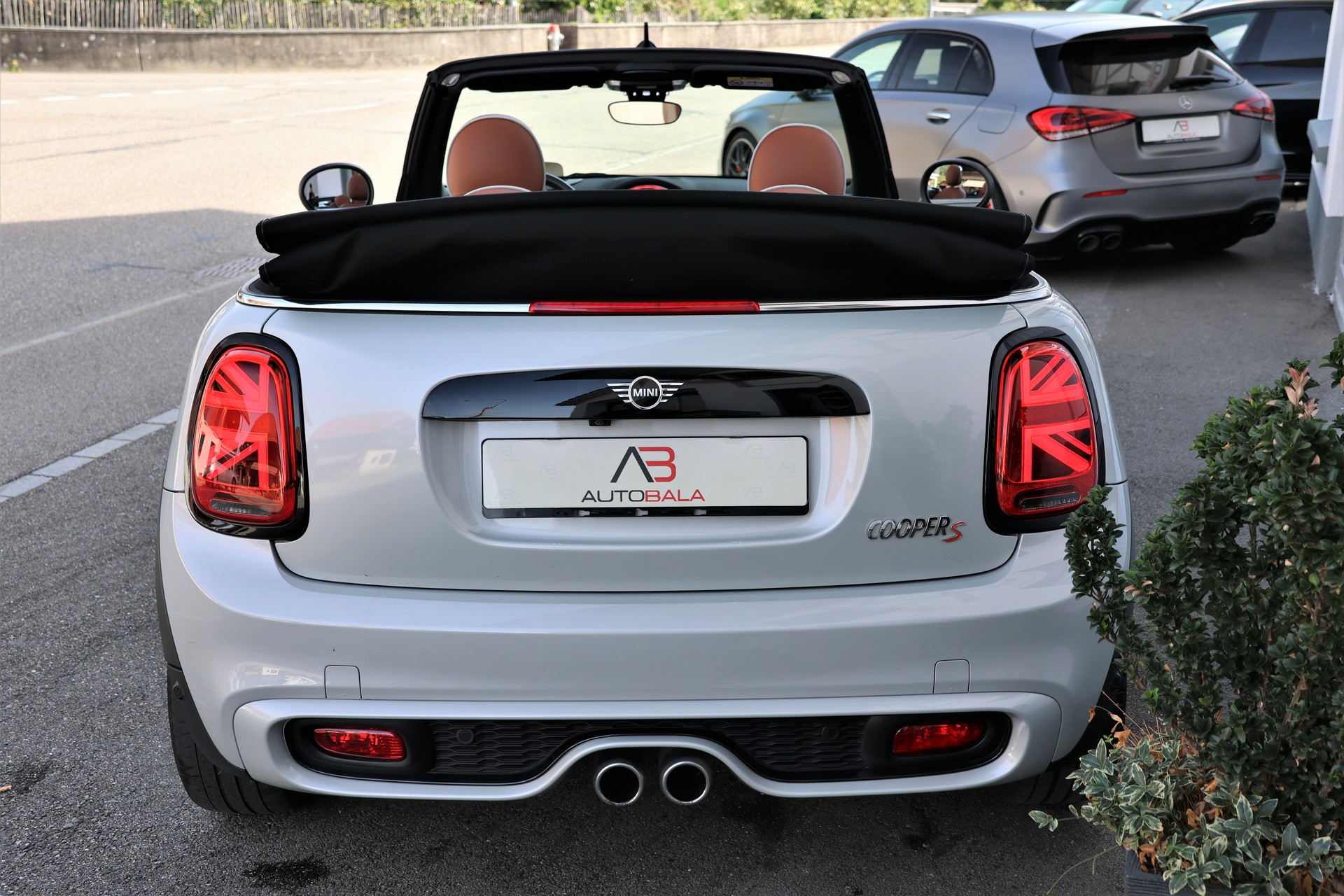 MINI Cooper S Cabriolet DKG (CH)-image-13