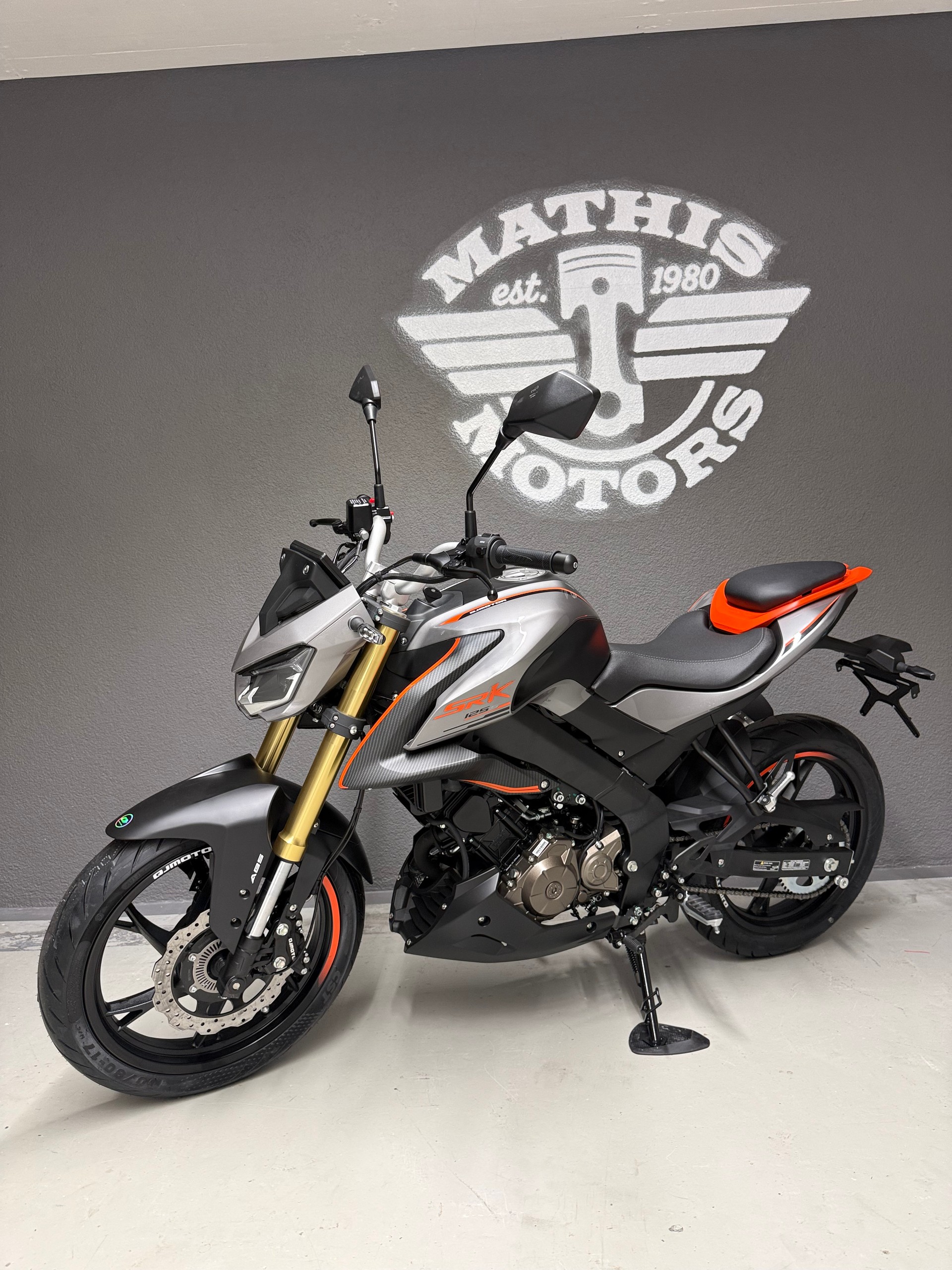 QJ SRK 125 S