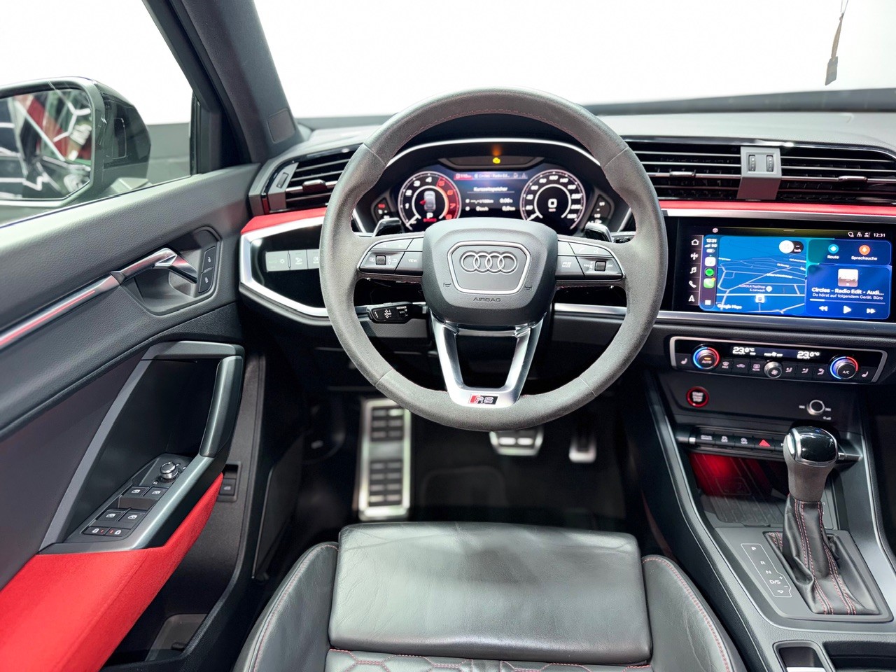 AUDI RS Q3 Sportback quattro S tronic | Bang & Olufsen | ACC | Ambiente | Carbon | Anhängerkupplung | Alcantara-image-19