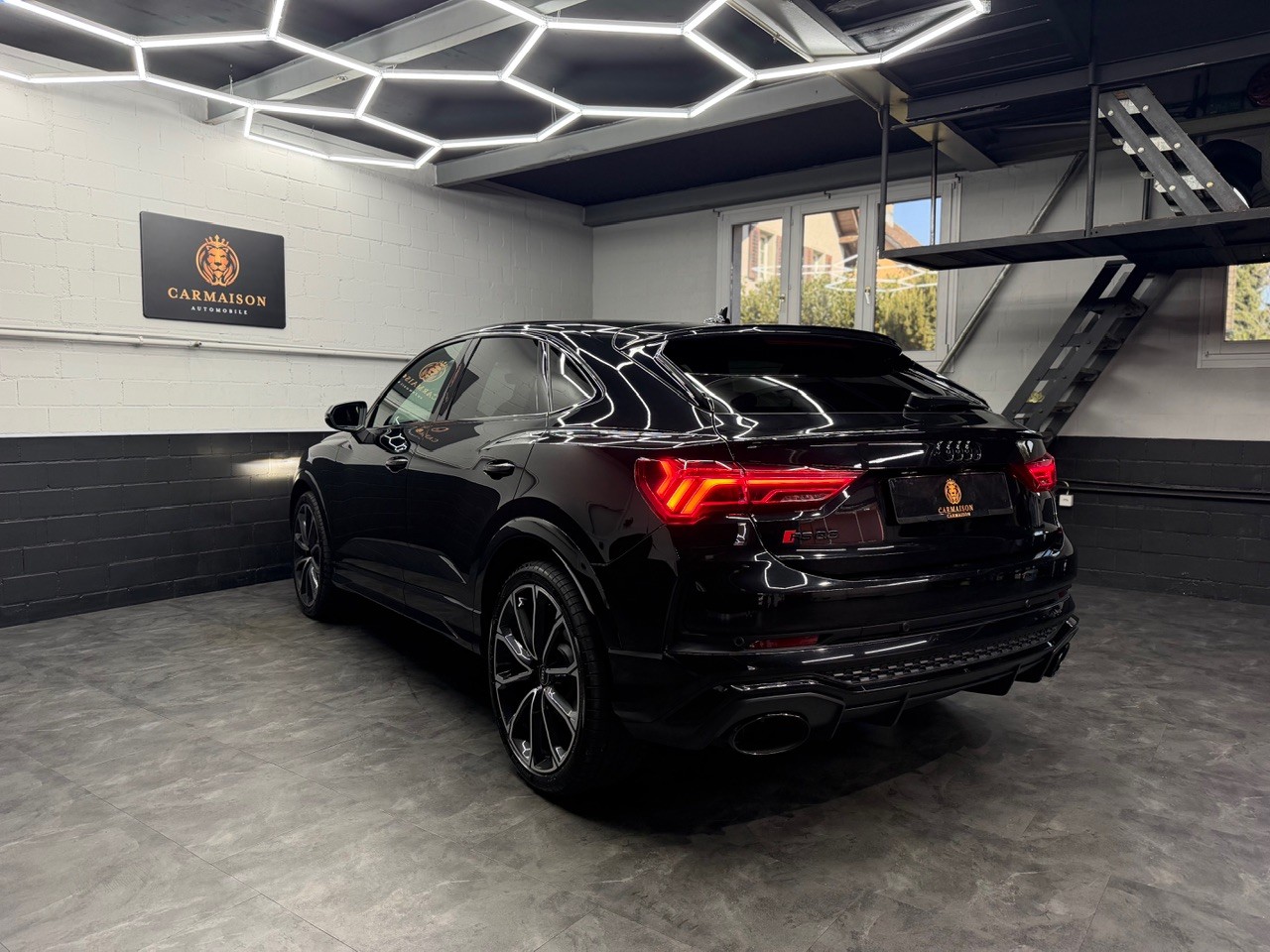 AUDI RS Q3 Sportback quattro S tronic | Bang & Olufsen | ACC | Ambiente | Carbon | Anhängerkupplung | Alcantara-image-5