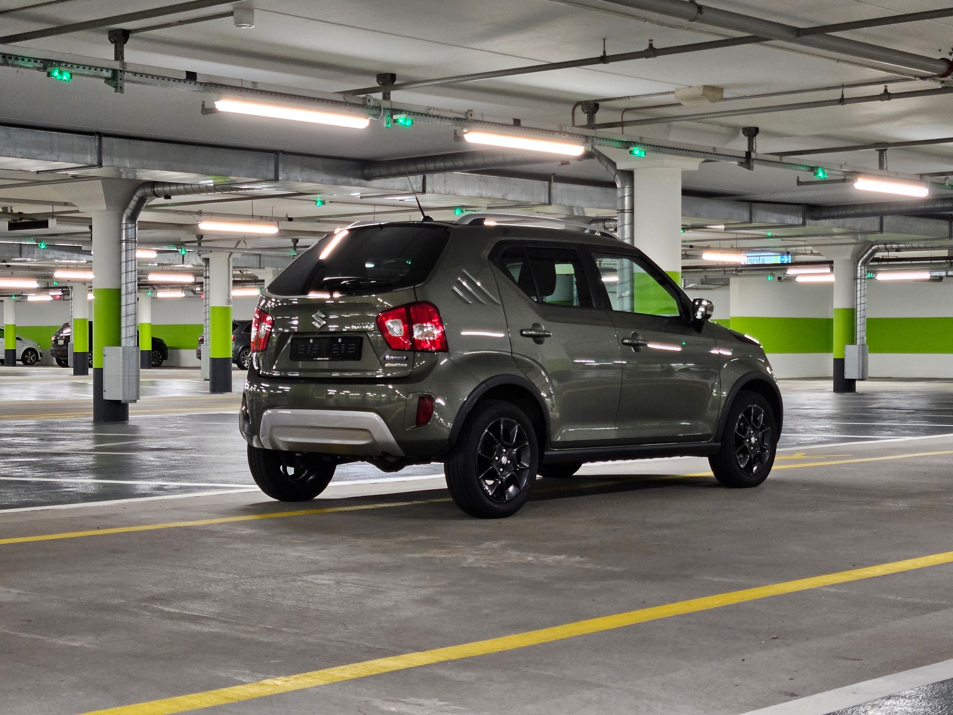 SUZUKI Ignis 1.2i Compact Top Hybrid 4x4-image-4