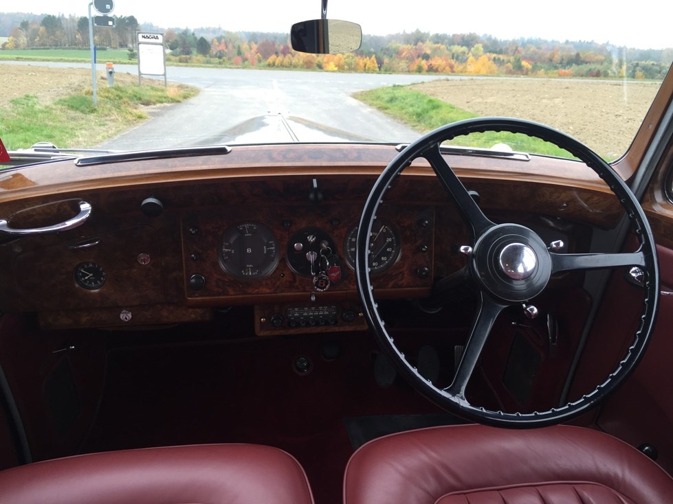 BENTLEY MK VI Saloon-image-6