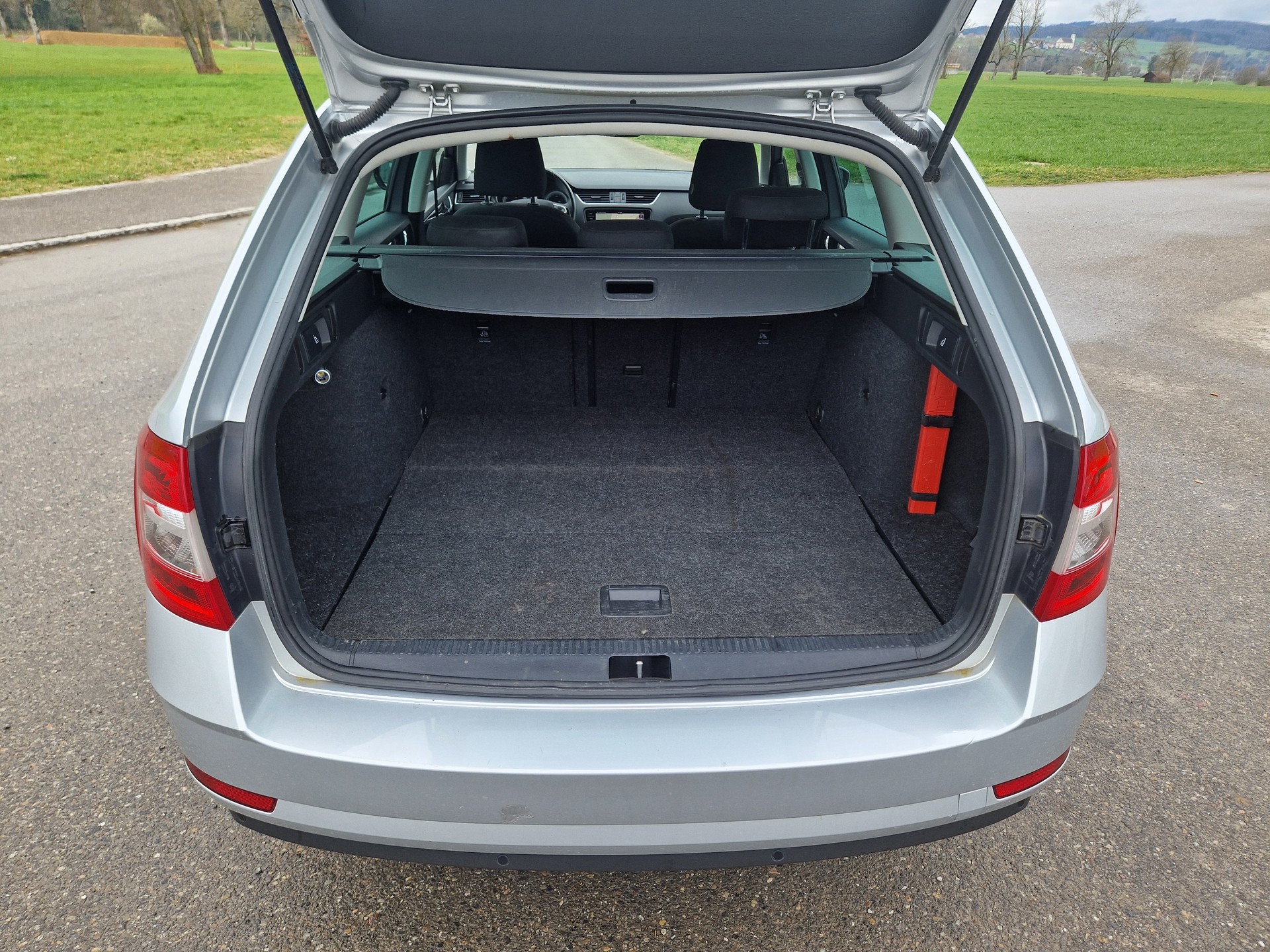 SKODA Octavia Combi 2.0 TDI Soleil 4x4 DSG-image-6