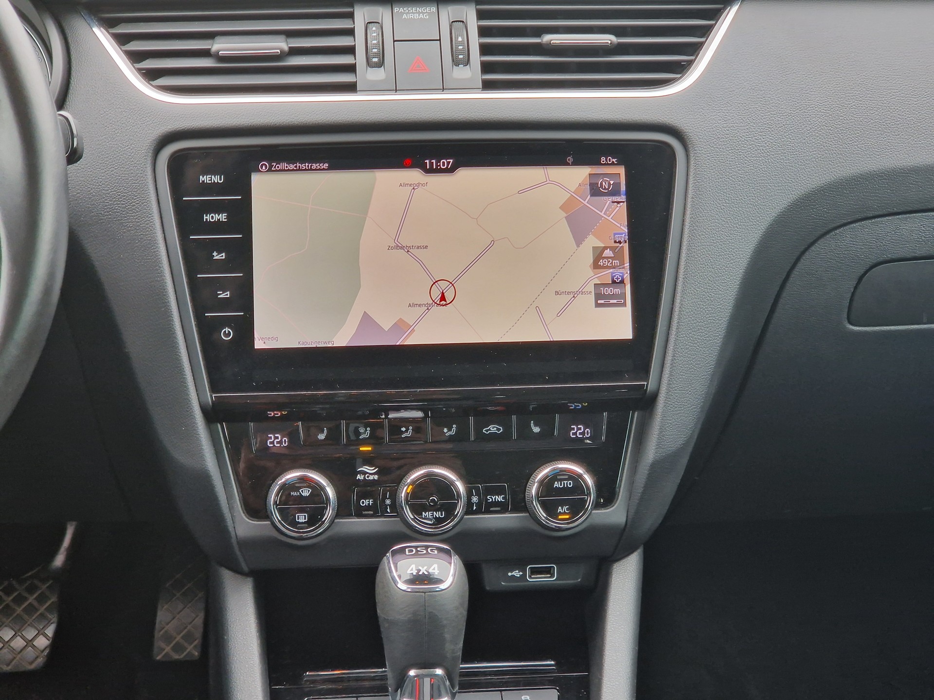 SKODA Octavia Combi 2.0 TDI Soleil 4x4 DSG-image-10