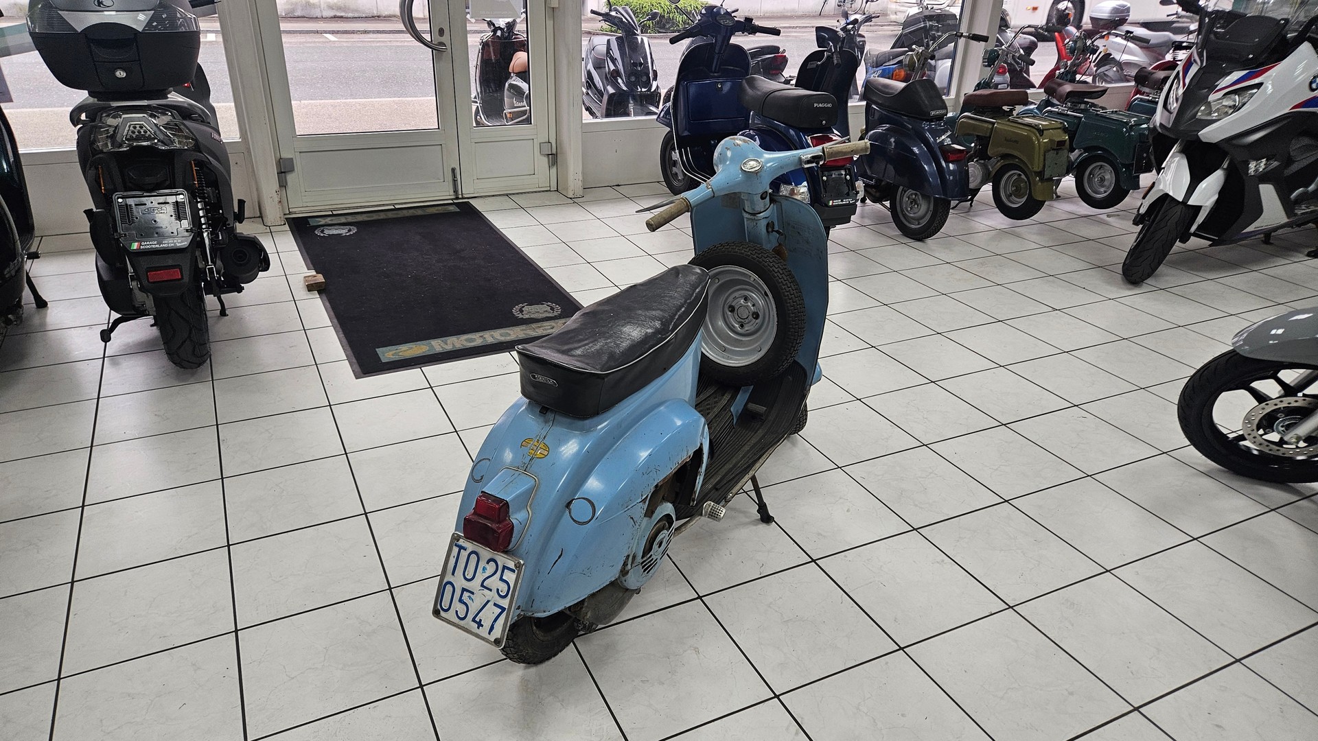 PIAGGIO Vespa 90-image-2