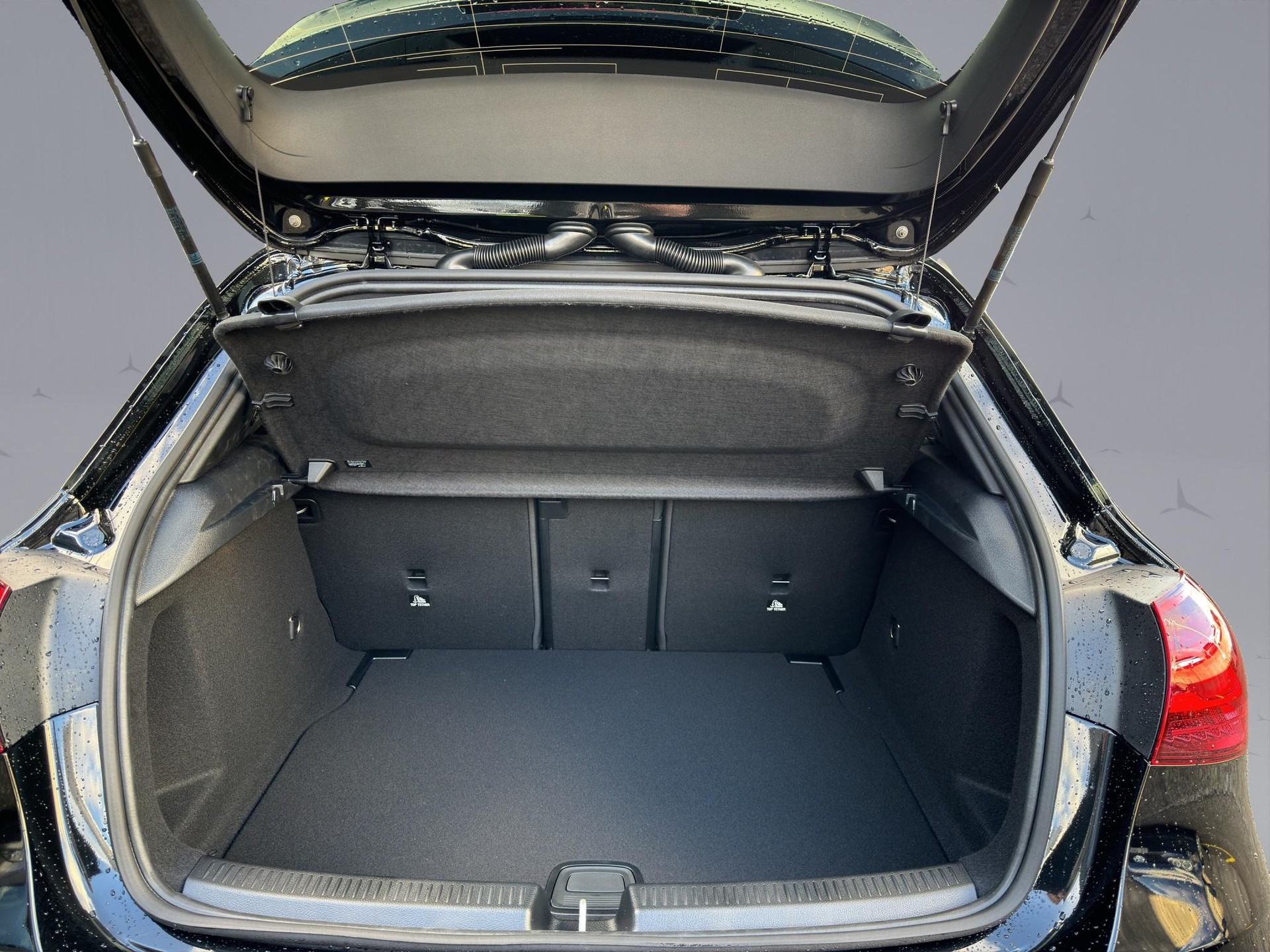 MERCEDES-BENZ A 45 S AMG 4matic+-image-17