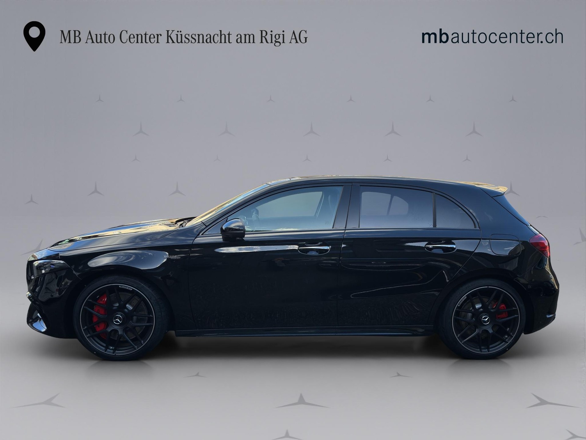 MERCEDES-BENZ A 45 S AMG 4matic+-showroom-element-2