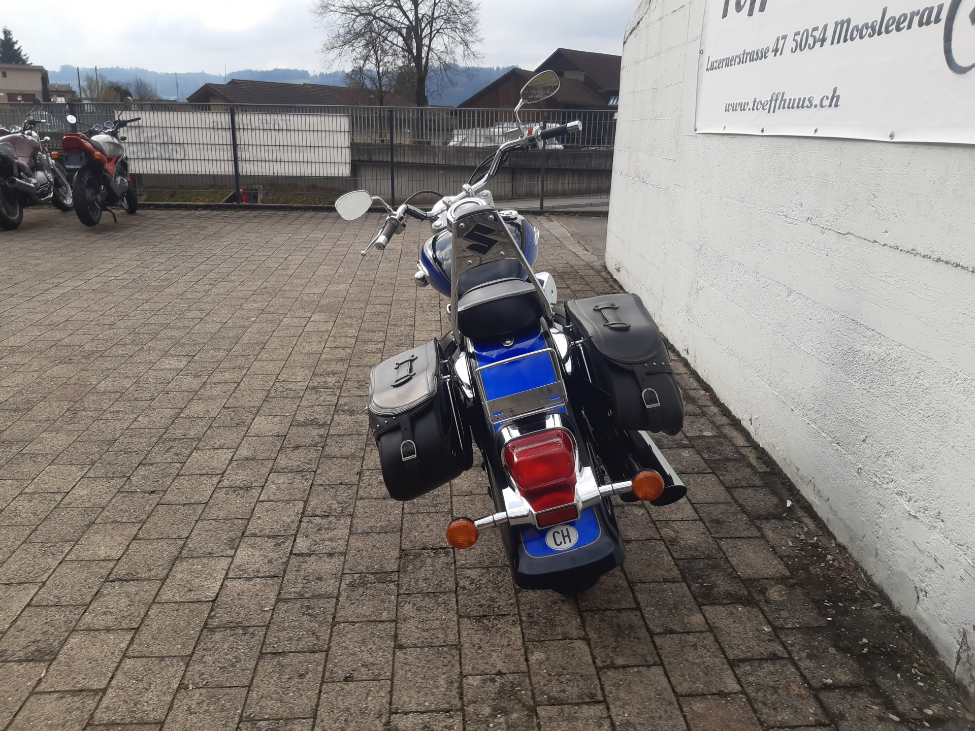 SUZUKI VL 800 Intruder-image-4