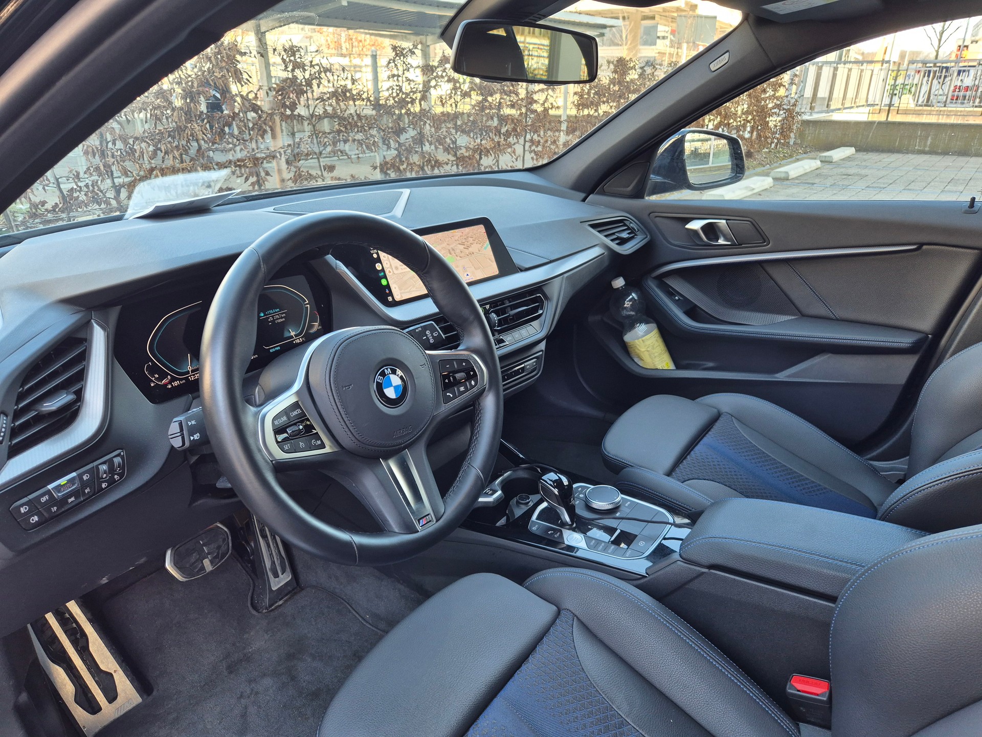 BMW 118i Pure M Sport Steptronic-image-5