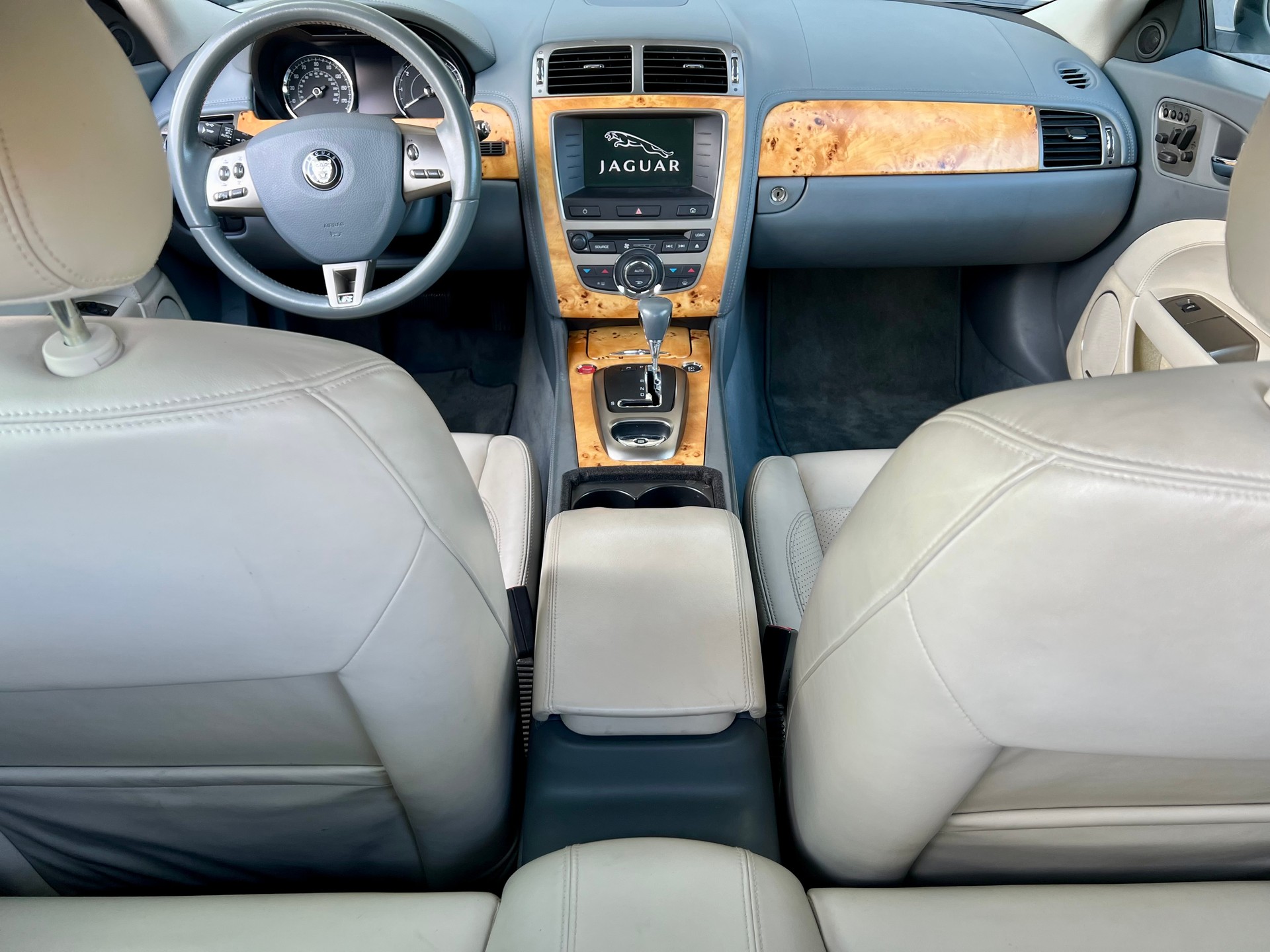 JAGUAR XKR 4.2 V8 SC Automatic-image-13