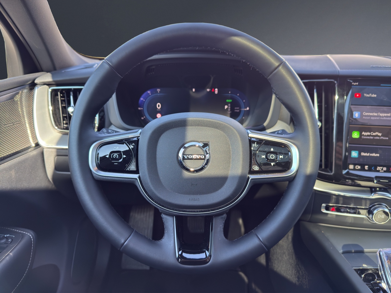 VOLVO XC60 T8 eAWD PluginHybrid Plus Dark Geartronic-image-14