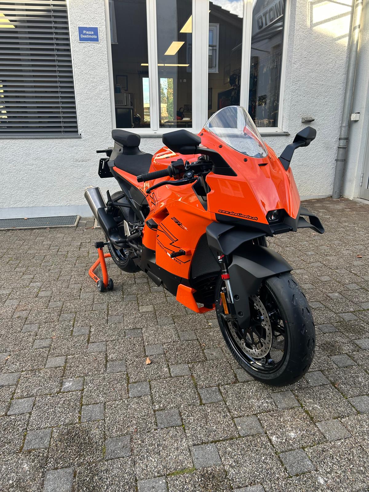 KTM 990 RC R-image-2