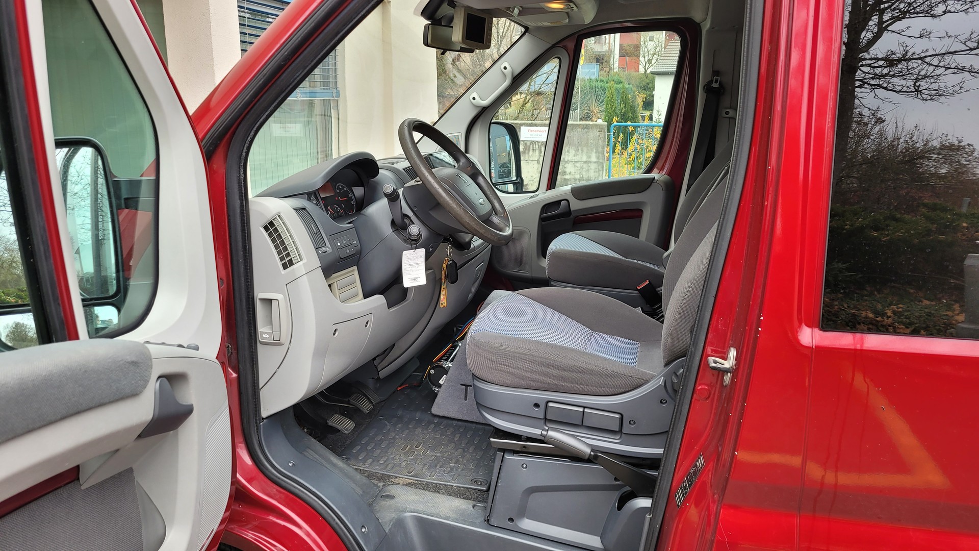 PEUGEOT BOXER 333-120 Minibus-image-4