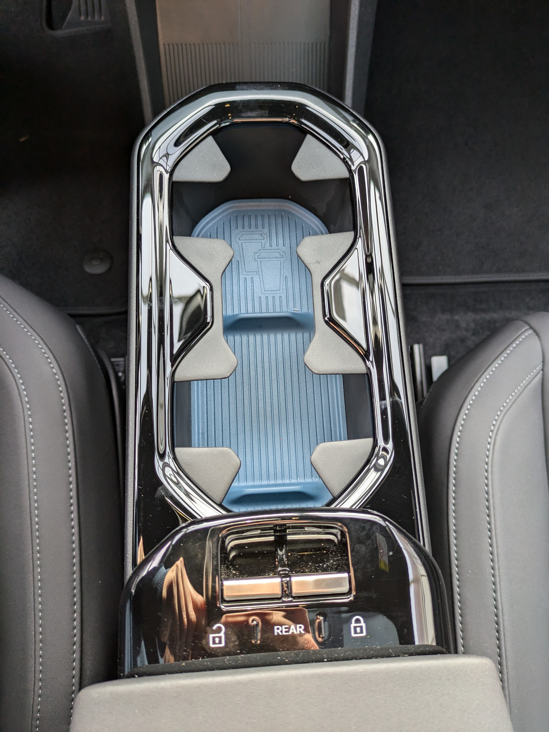VOLVO EX30 E60 Twin Ultra Performance AWD-image-12
