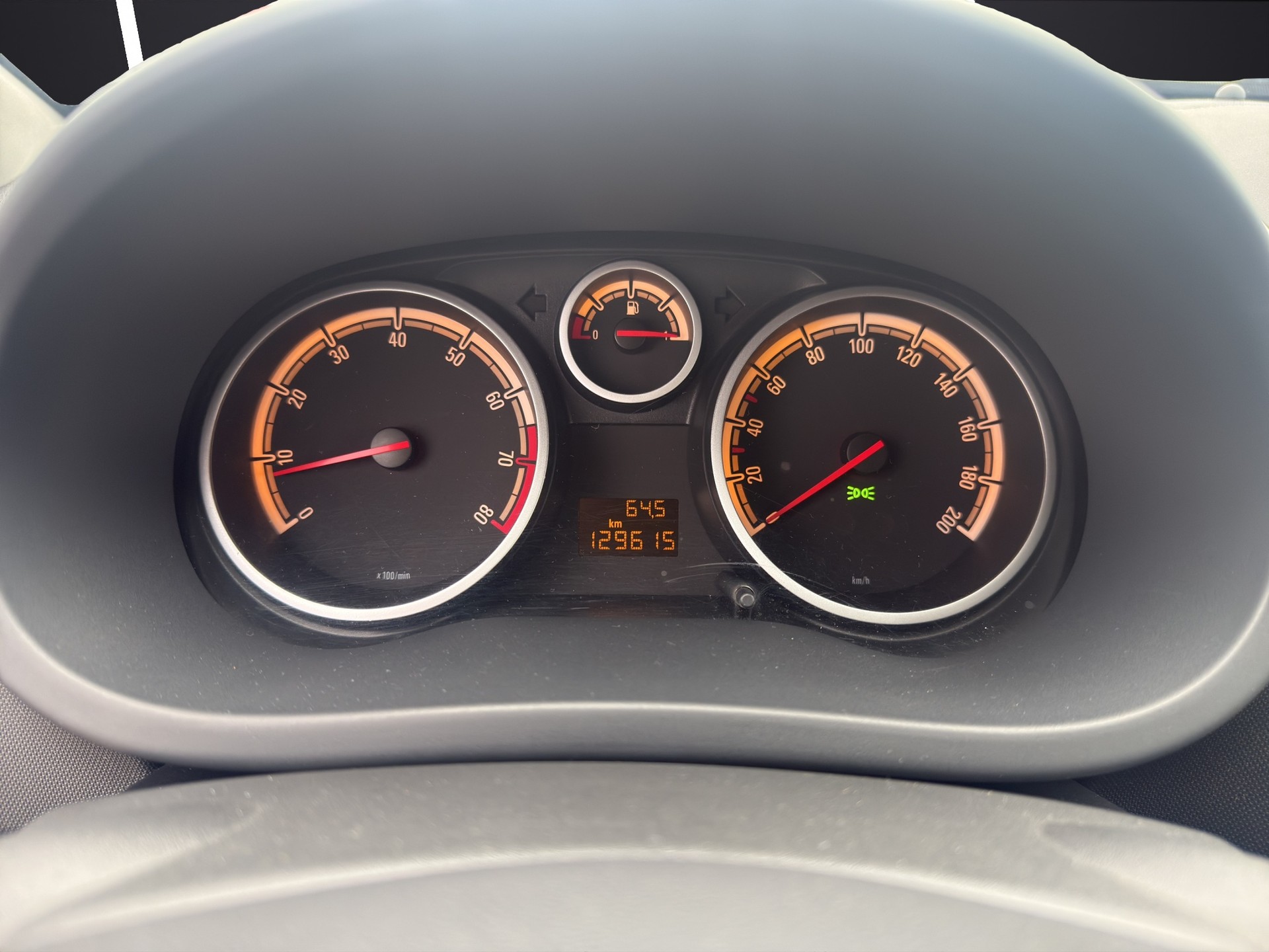OPEL Corsa 1.4 TP Enjoy-image-14