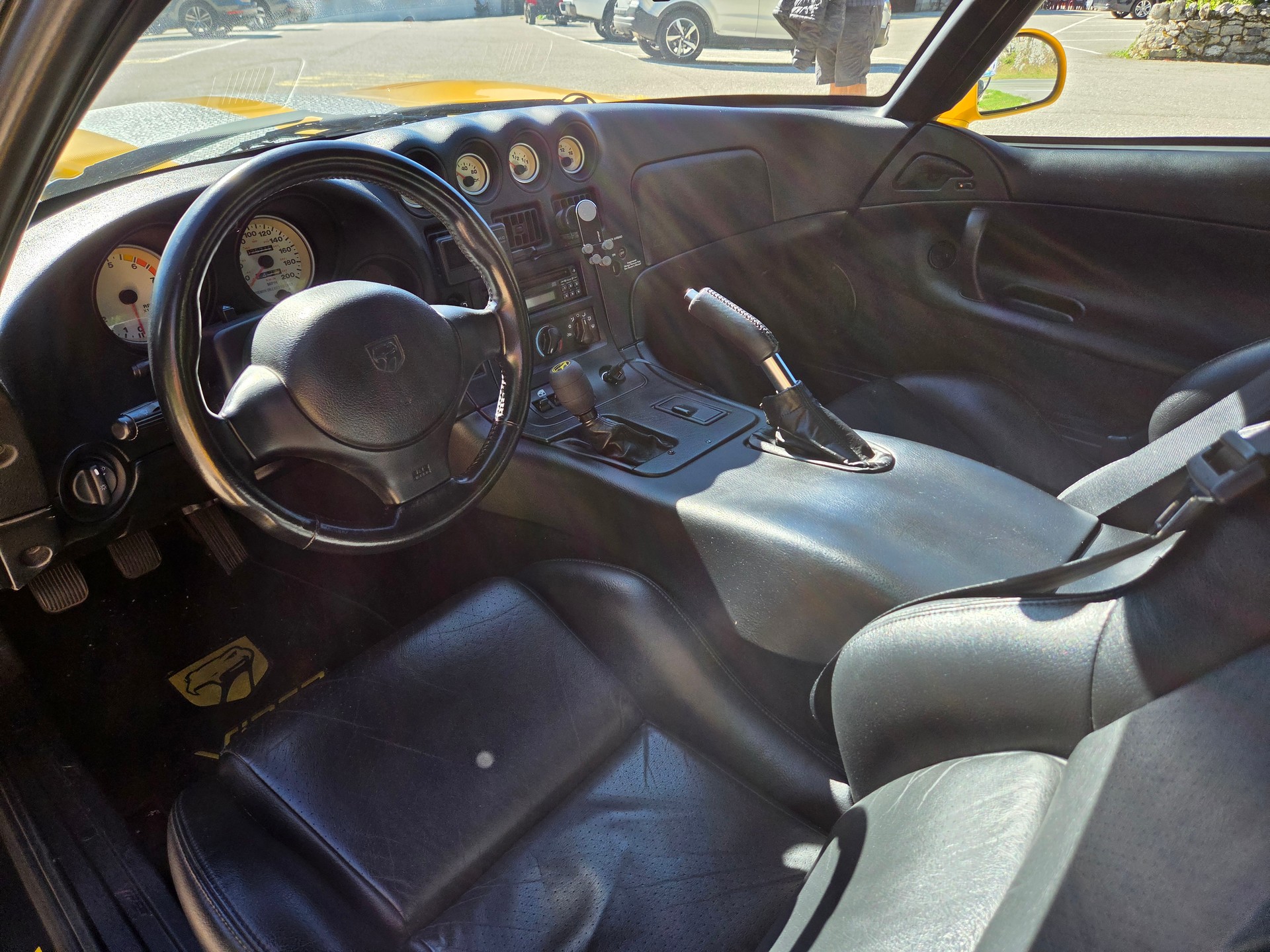 DODGE Viper GTS 2002-image-10