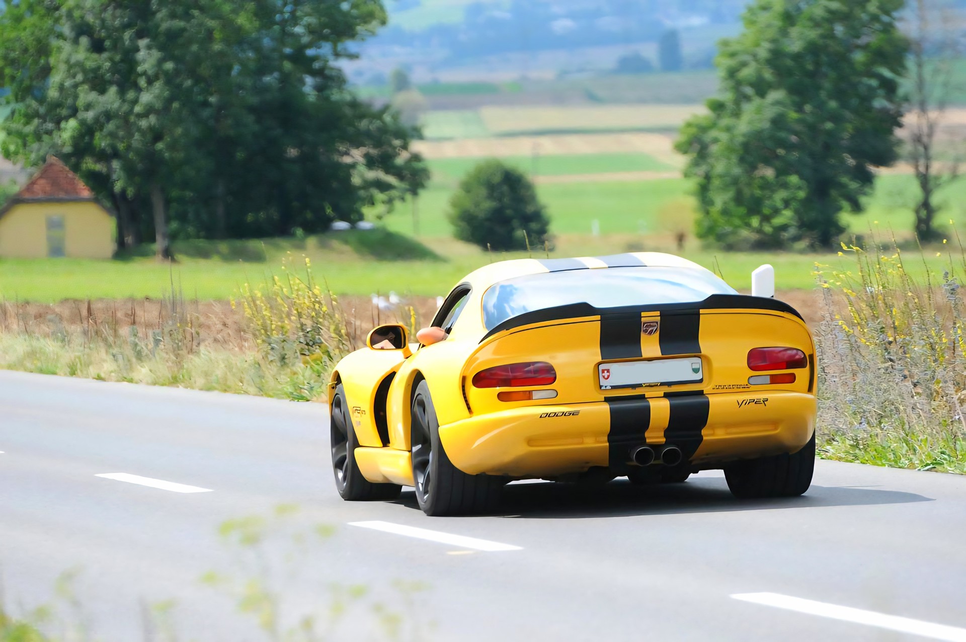 DODGE Viper GTS 2002-image-1
