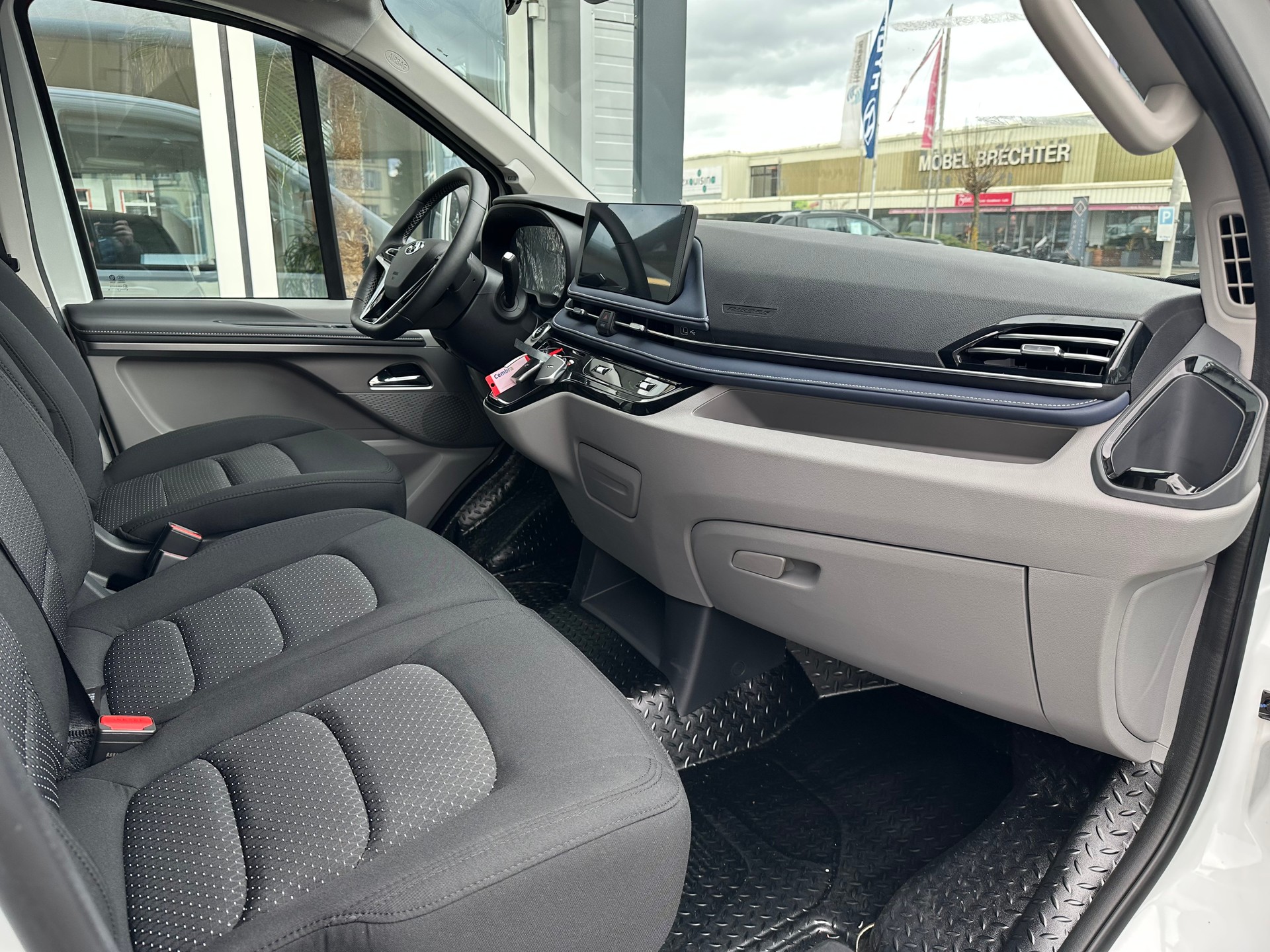 MAXUS eDeliver 7 L2 88kWh-image-10