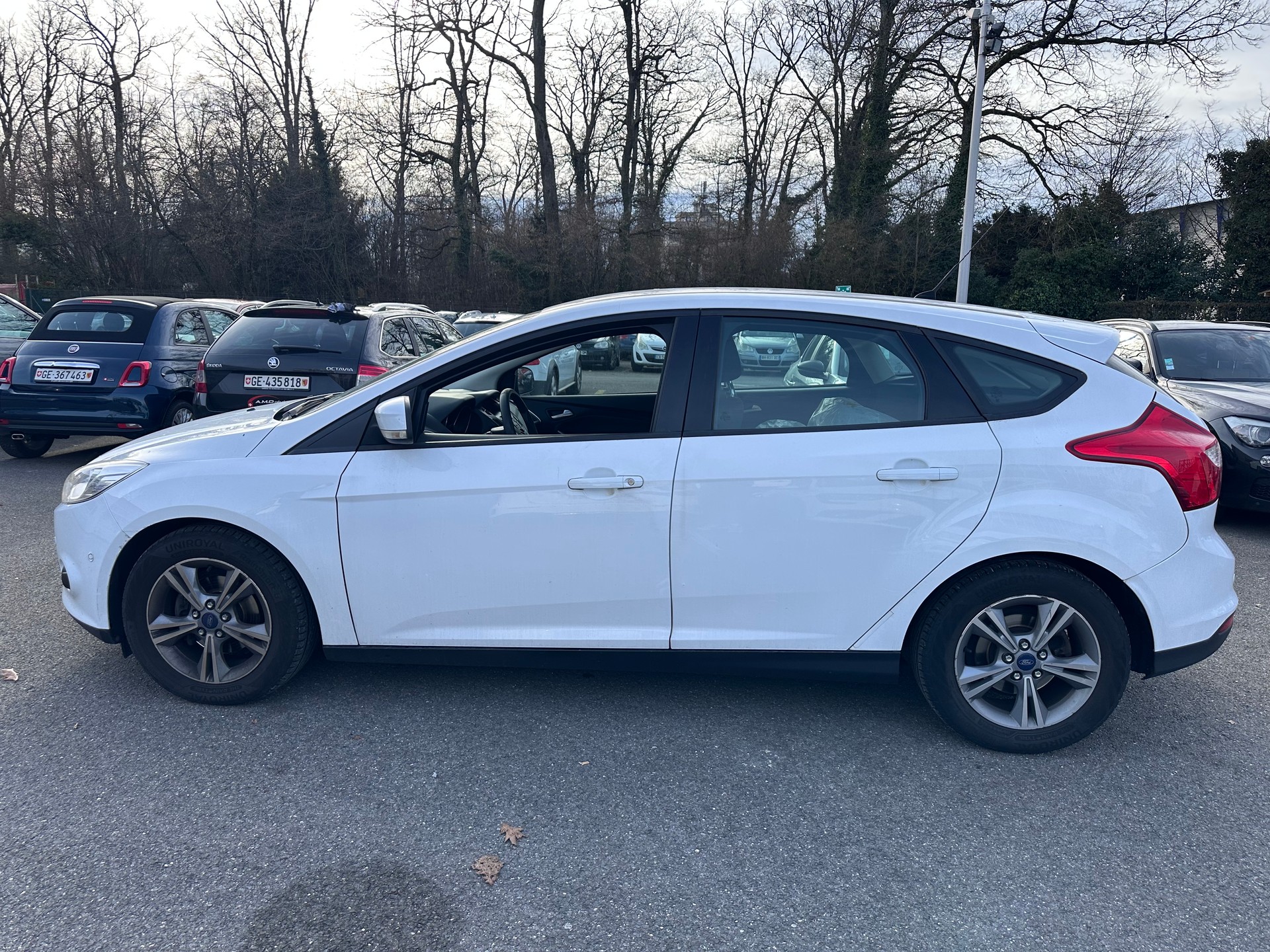 FORD Focus 1.0 SCTi Titanium-image-1