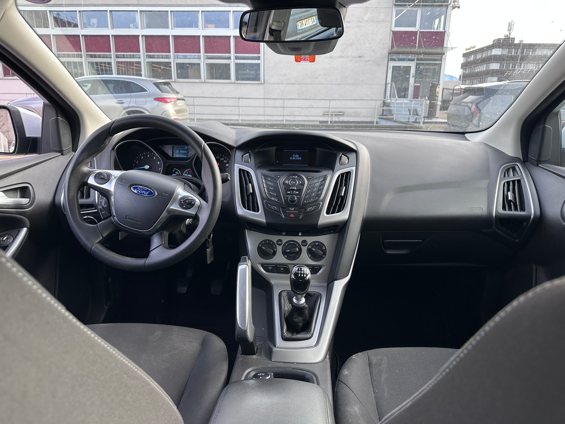 FORD Focus 1.0 SCTi Titanium-image-9