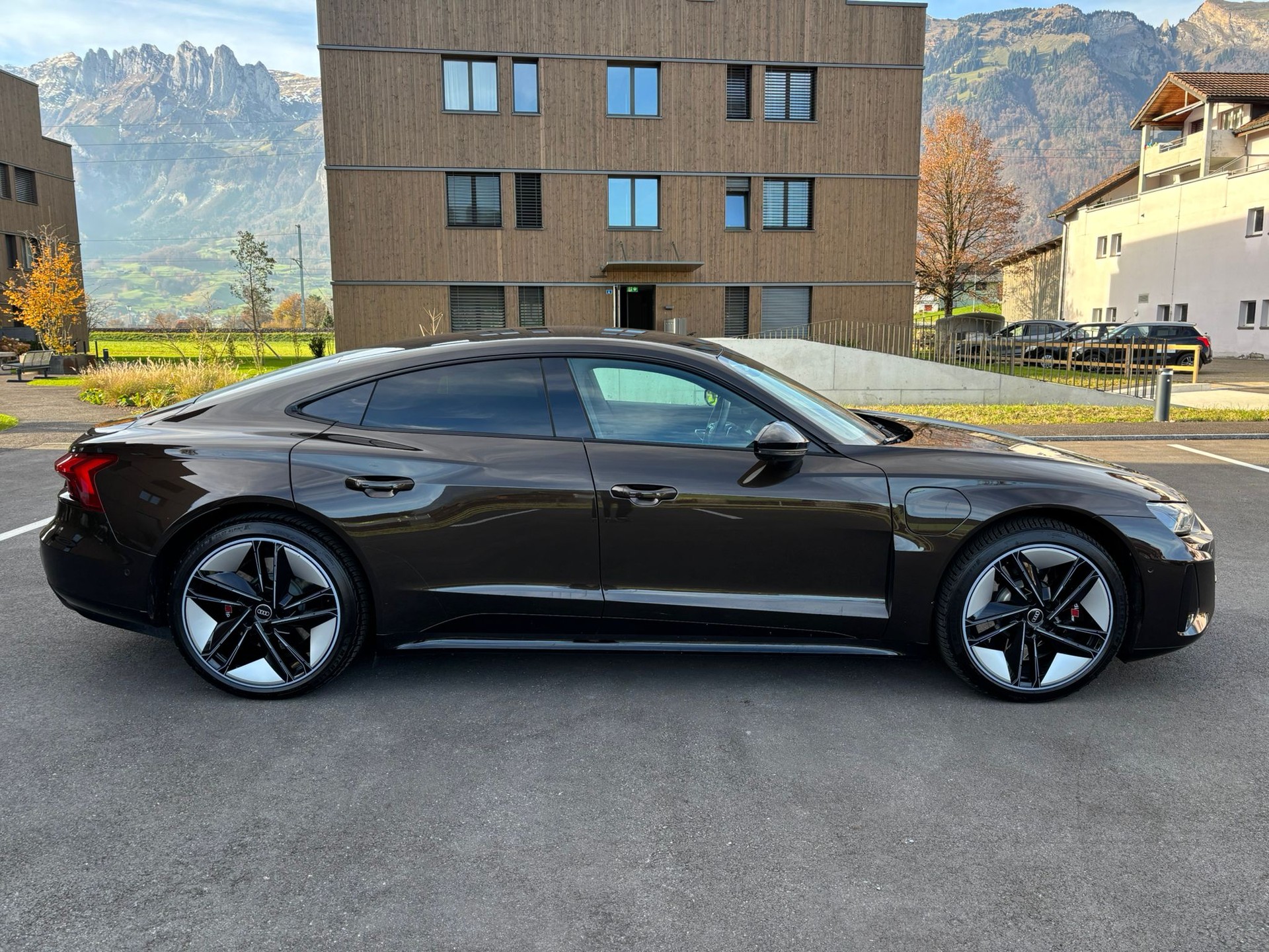 AUDI e-tron GT quattro