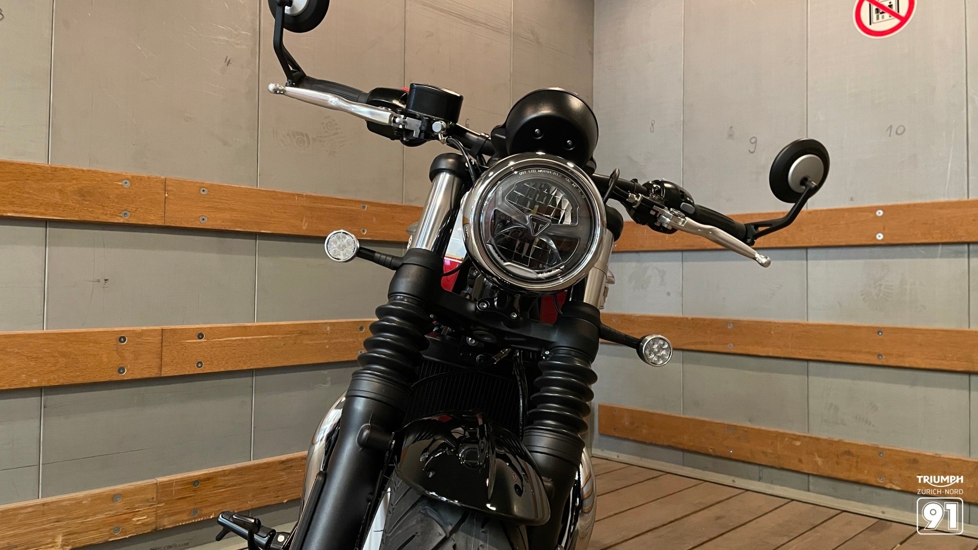 TRIUMPH Bonneville 1200 Speedmaster-image-4