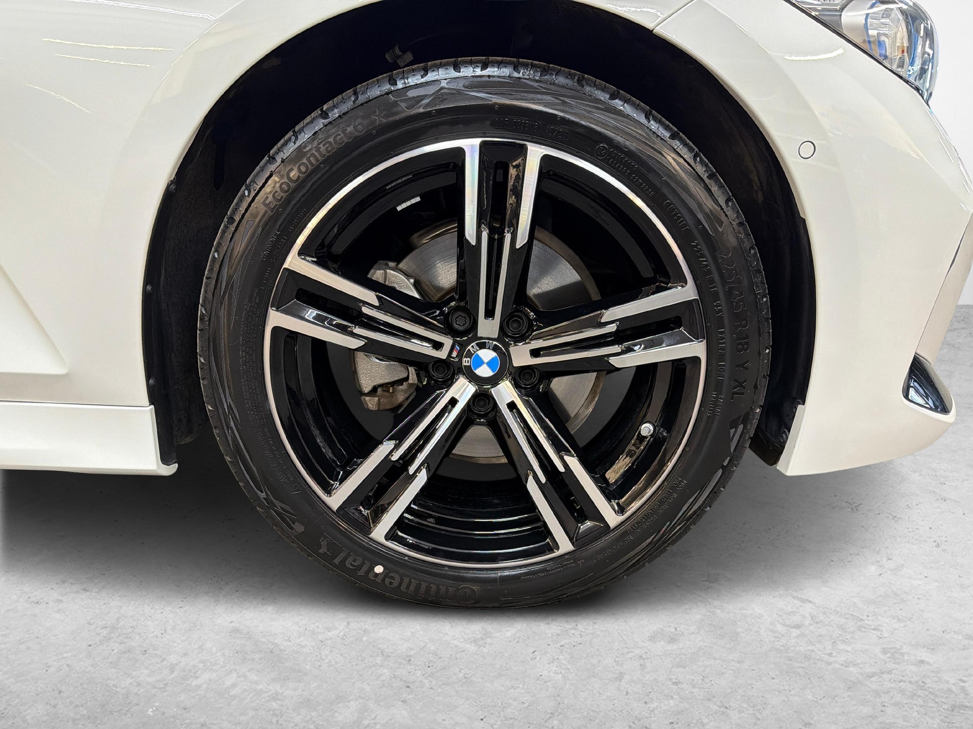 BMW 320d xDrive SAG Touring-image-8