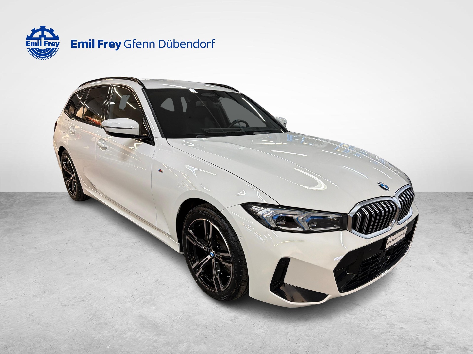 BMW 320d xDrive SAG Touring-showroom-element-2