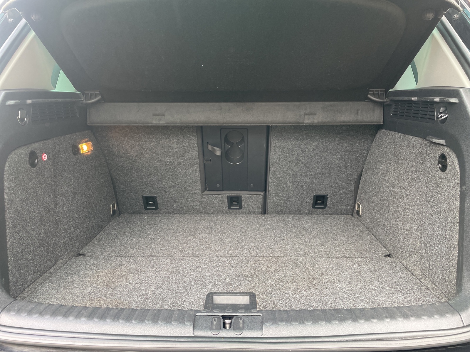 VW Tiguan 2.0 TDI BlueMotion Sport&Style 4Motion DSG-image-19
