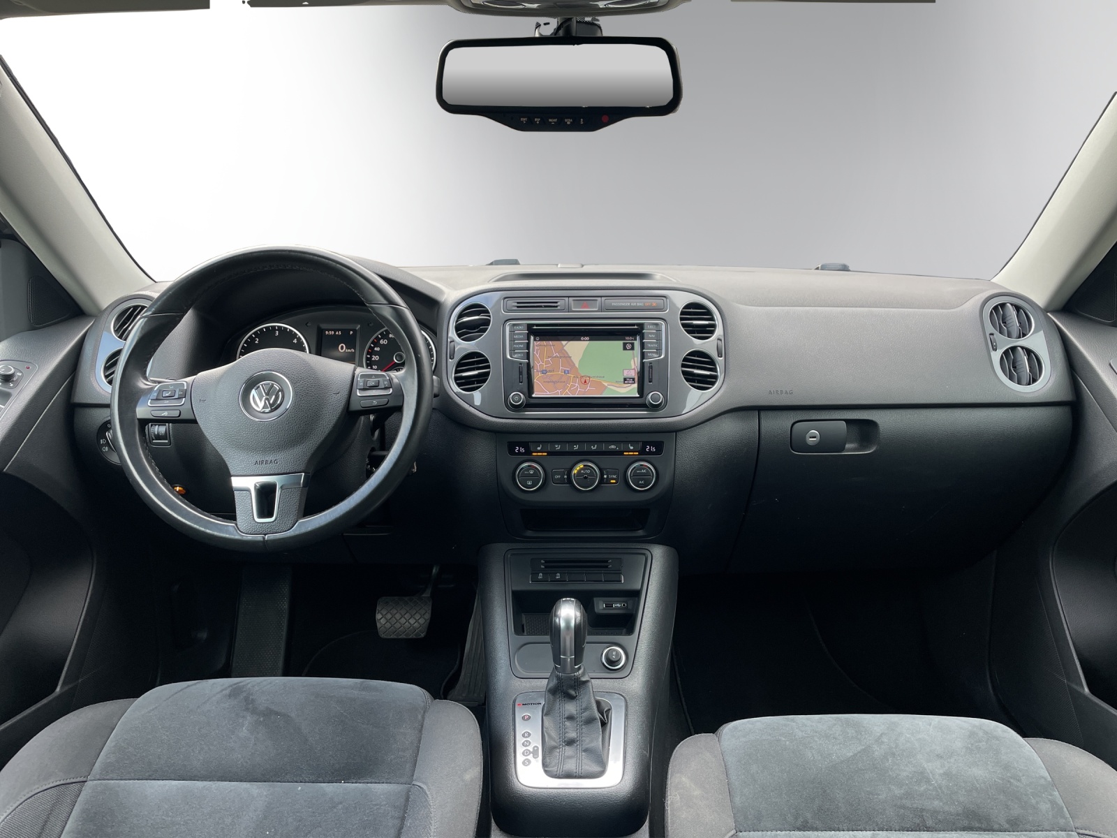 VW Tiguan 2.0 TDI BlueMotion Sport&Style 4Motion DSG-image-14