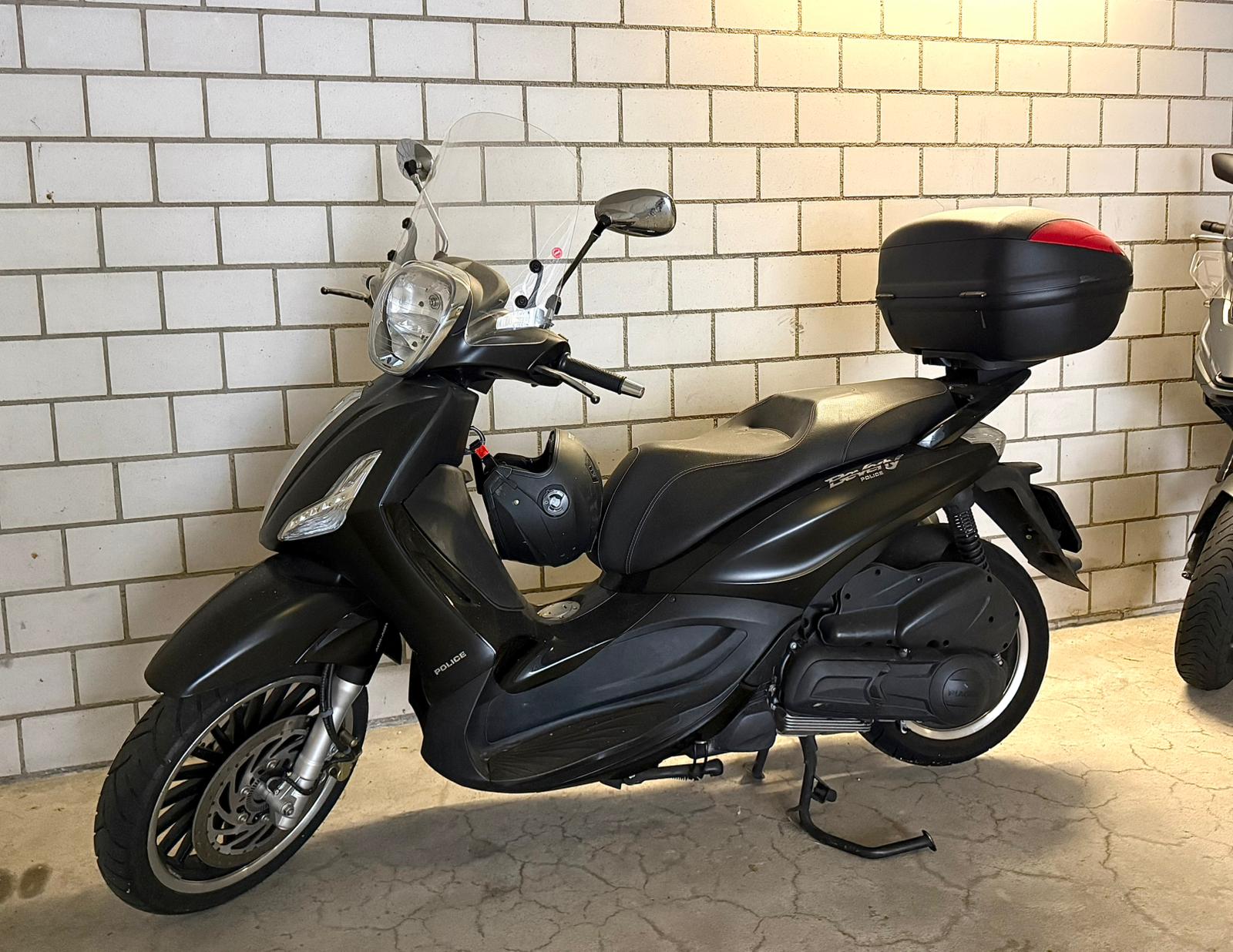 PIAGGIO Beverly 300 i.e. ABS Police