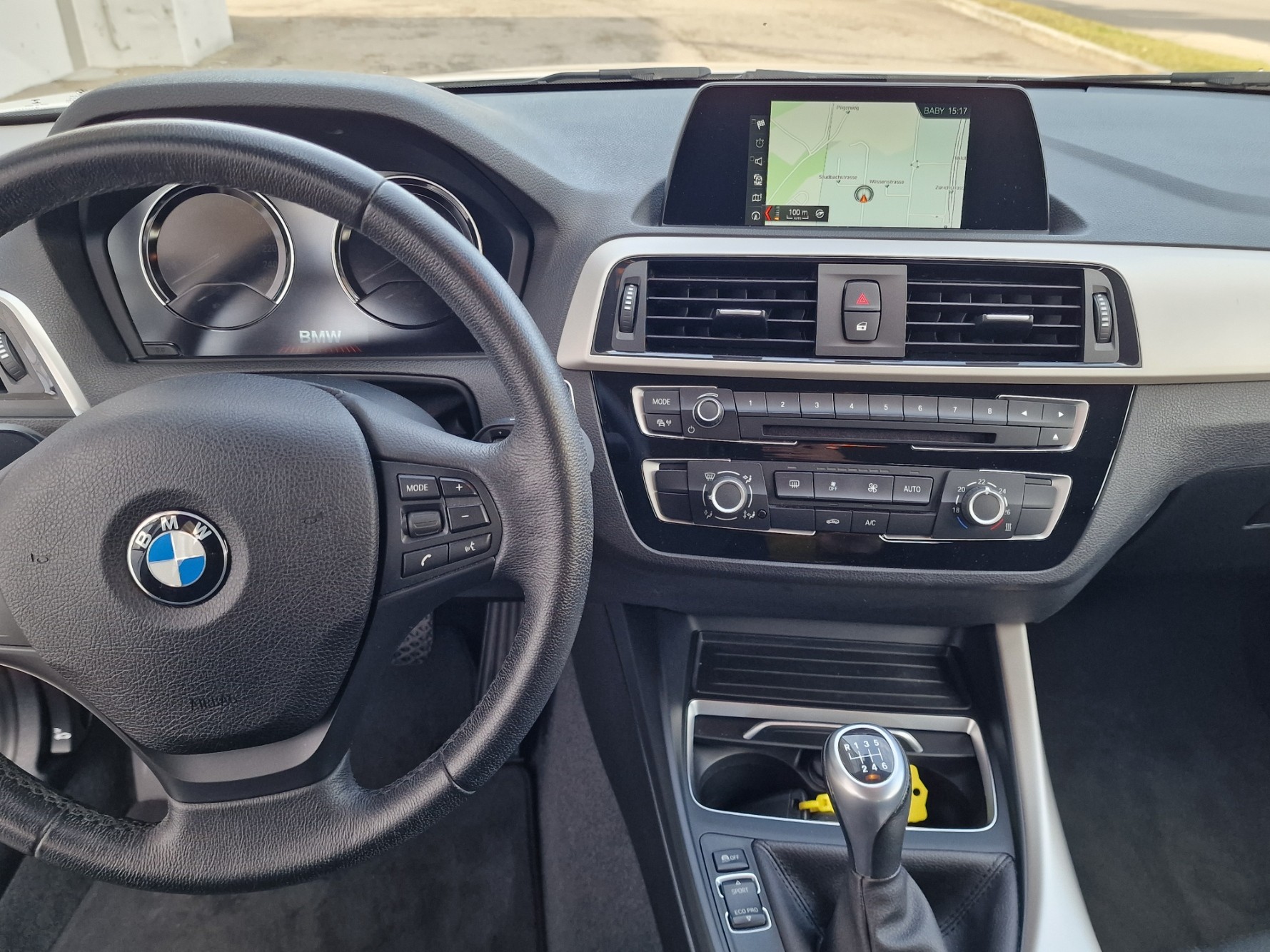 BMW 114d Business-image-10