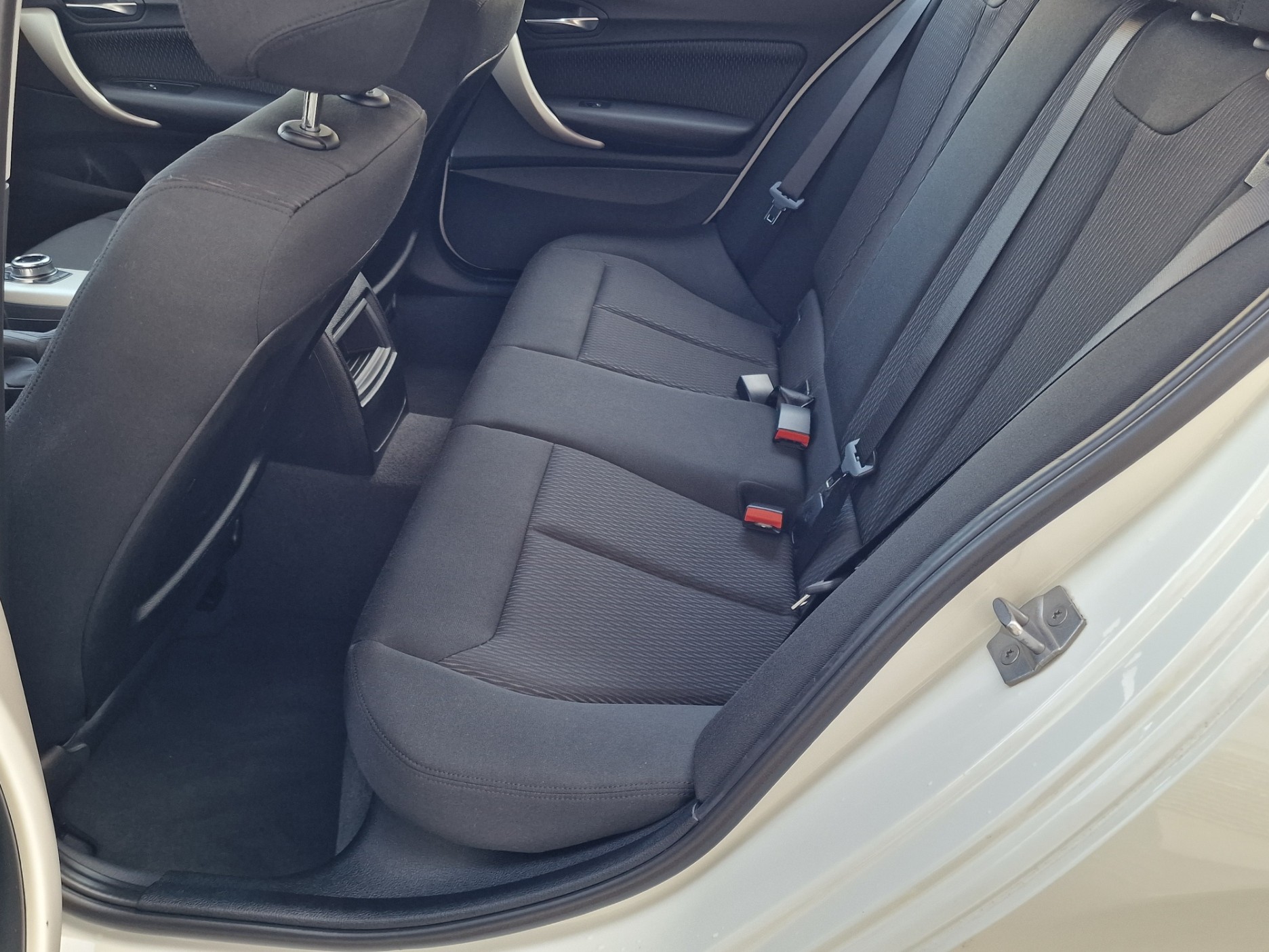 BMW 114d Business-image-12
