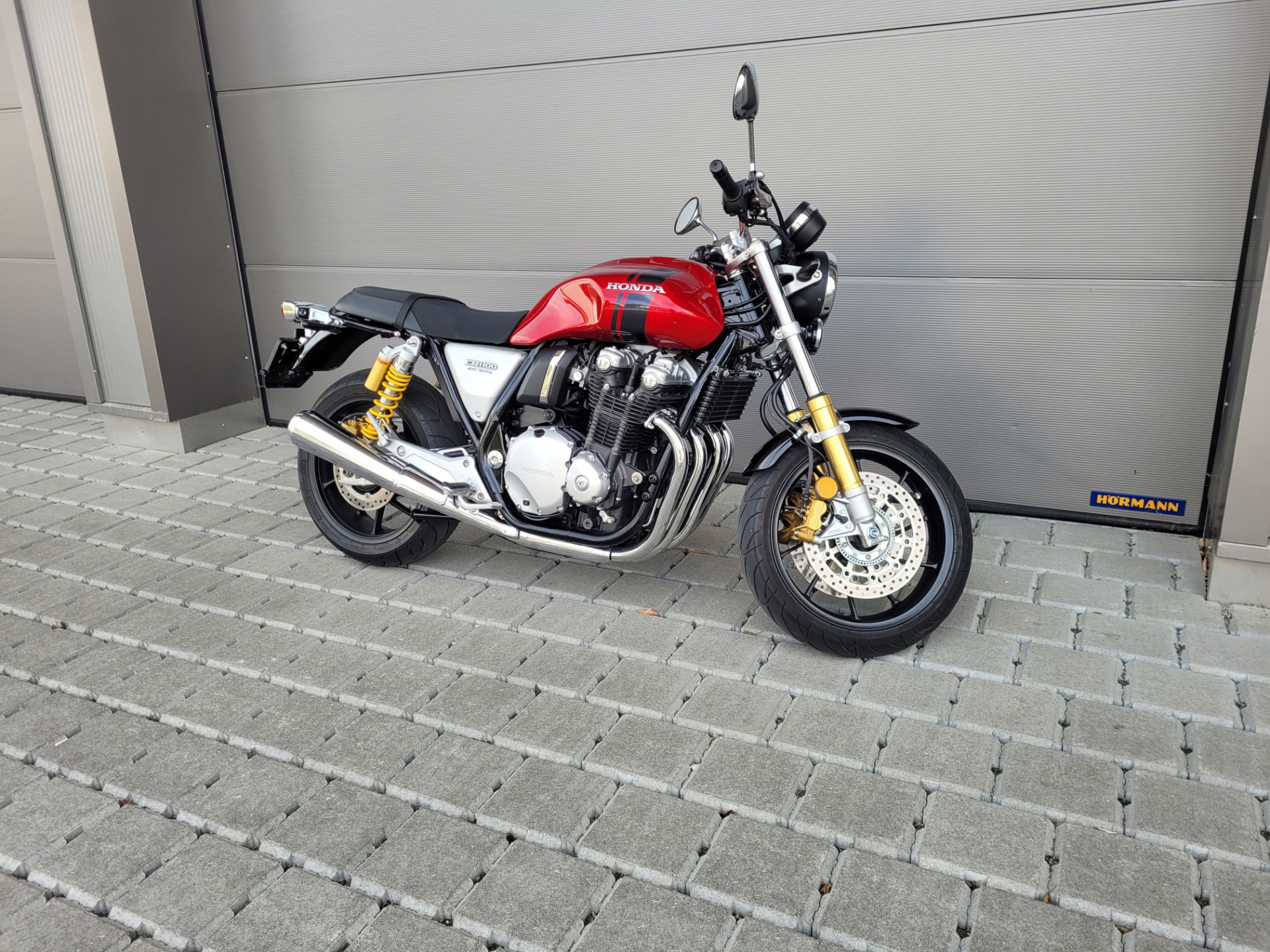 HONDA CB 1100 RS-image-2