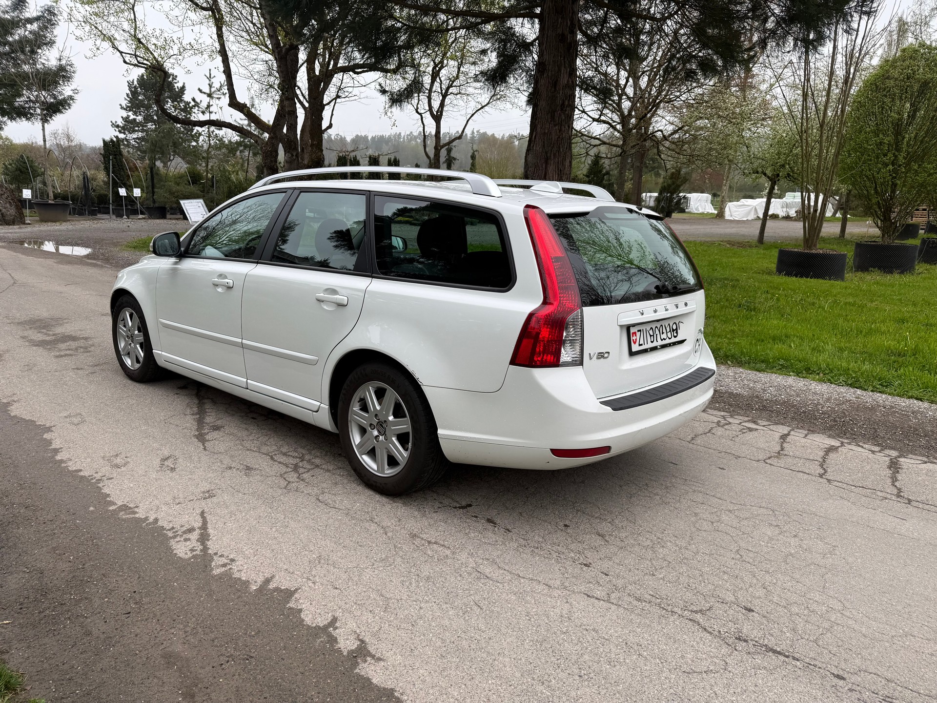 VOLVO V50 DRIVe Start/Stop Kinetic-image-3