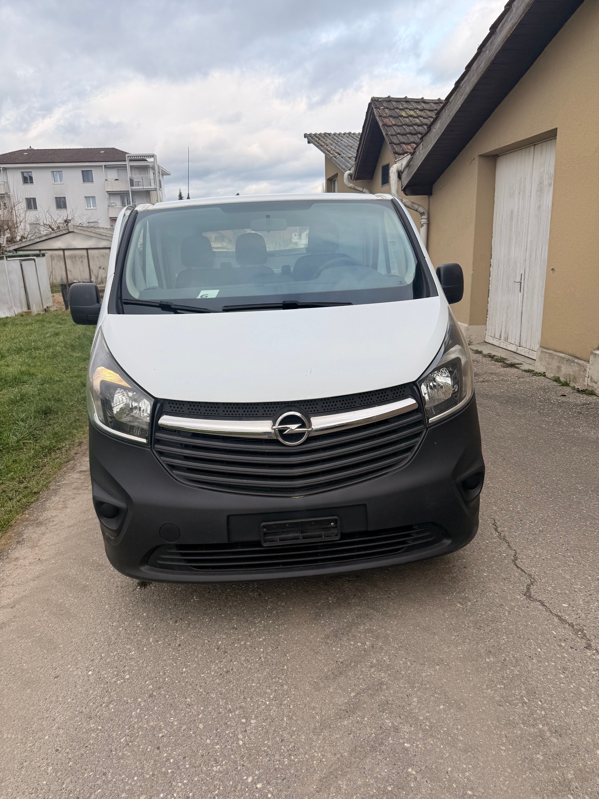 OPEL Vivaro 1.6 CDTI 2.7t L1H1-image-1