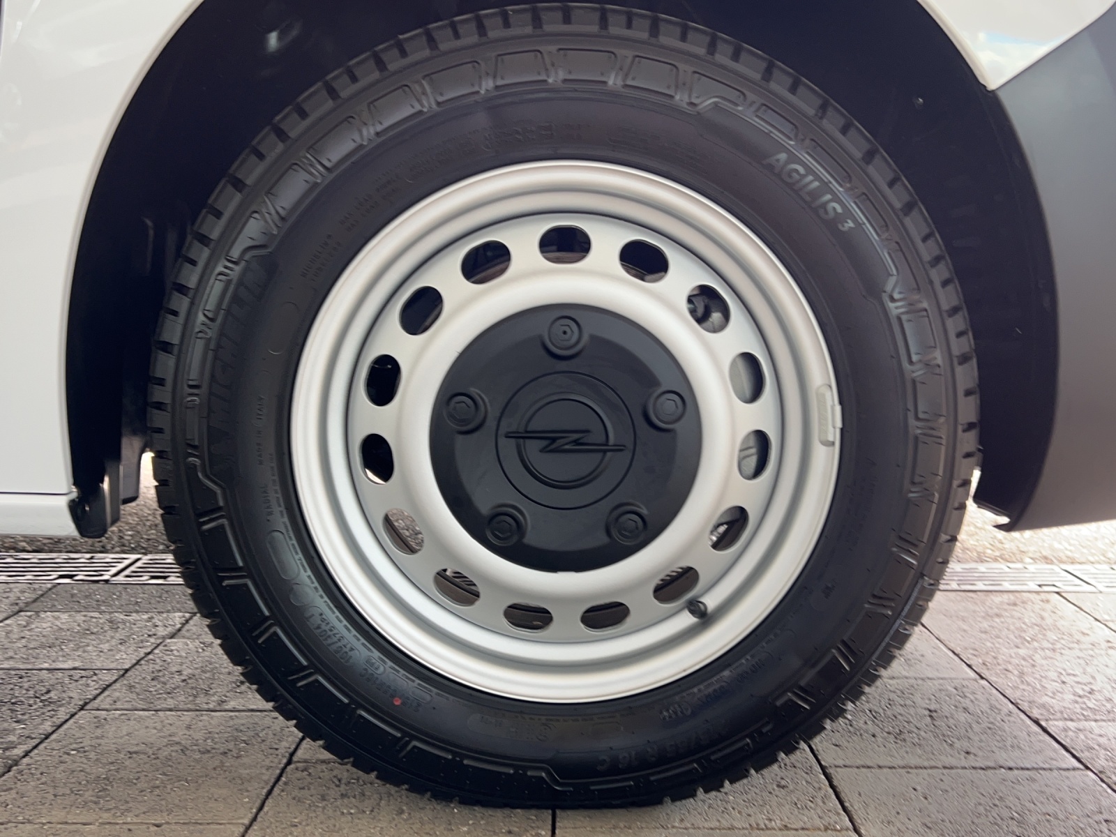 OPEL Vivaro-e Cargo 3.1 t M 50kWh Enjoy-image-8