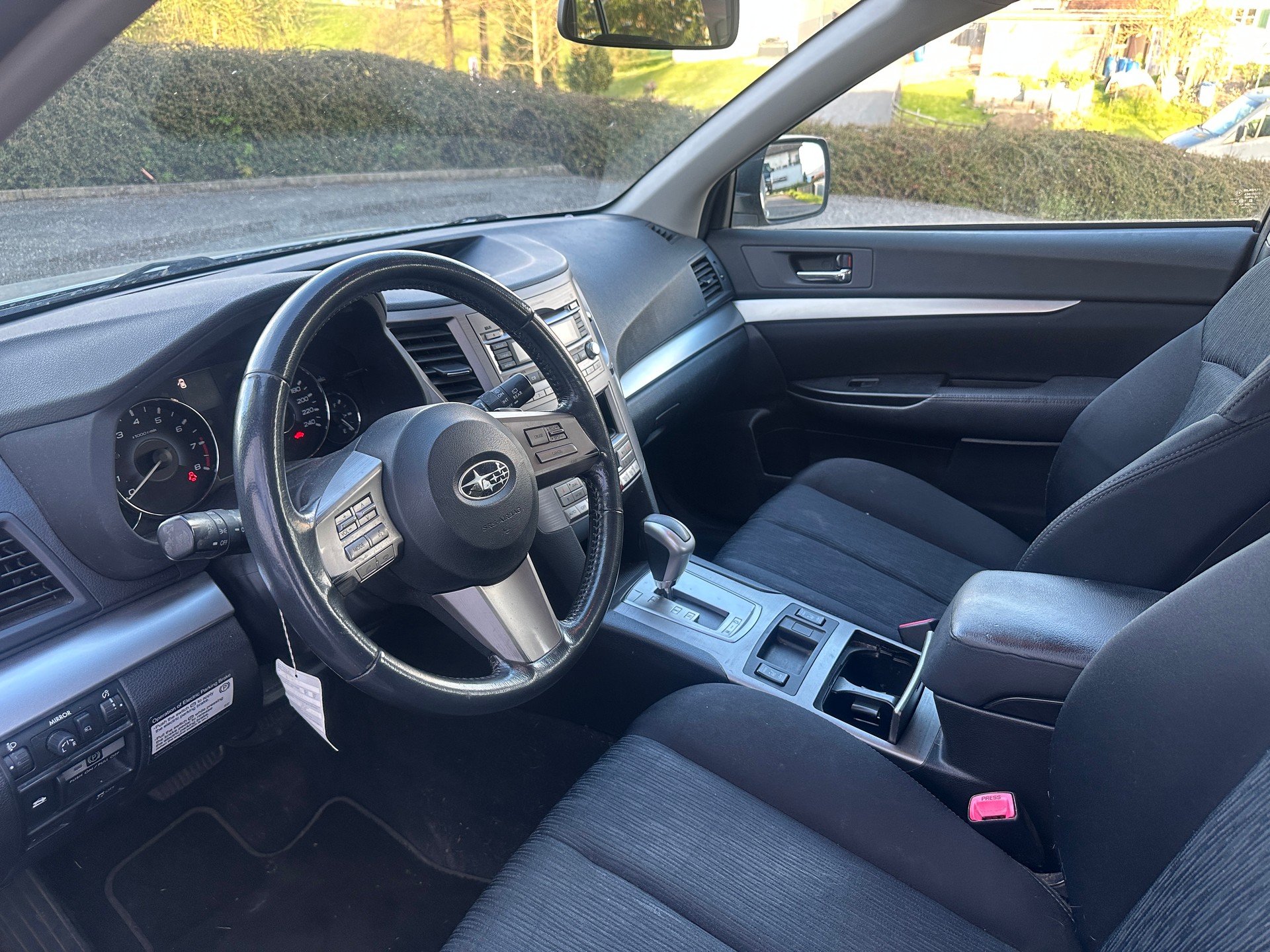 SUBARU Legacy 2.0i Swiss AWD Lineartronic-image-4